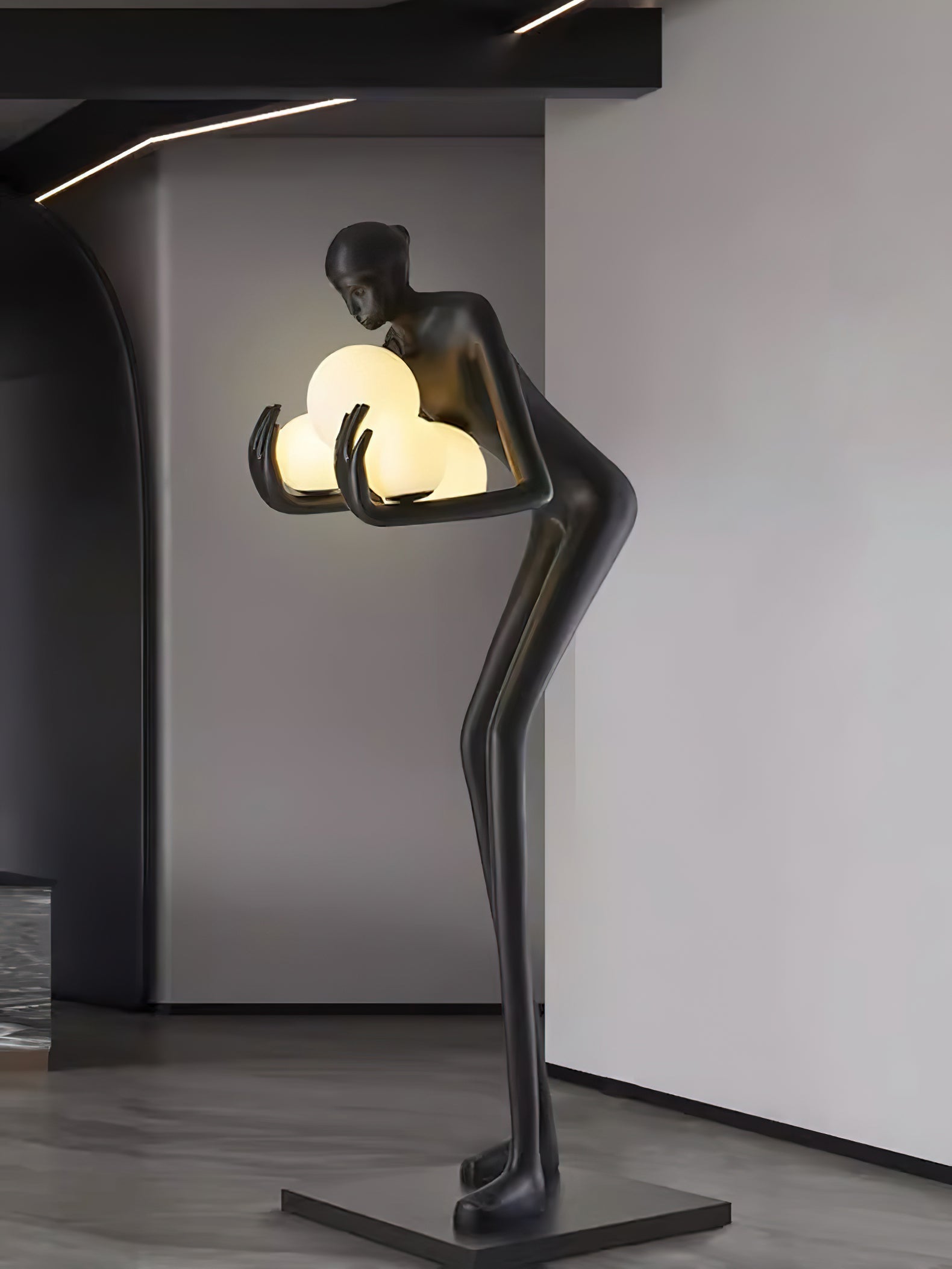 Nyxara Embracing Black Metal Floor Lamp - Blowlighting