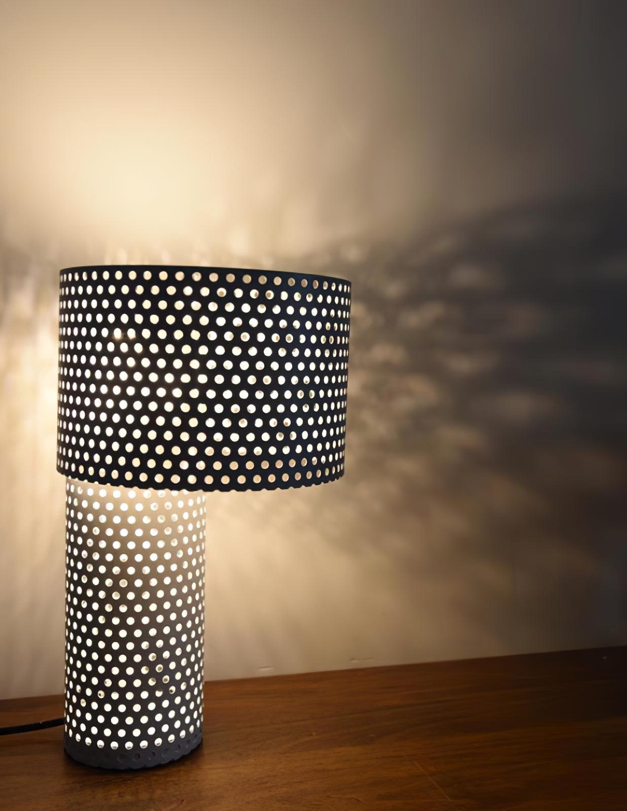 Ilsolyra Table Lamp - Blowlighting