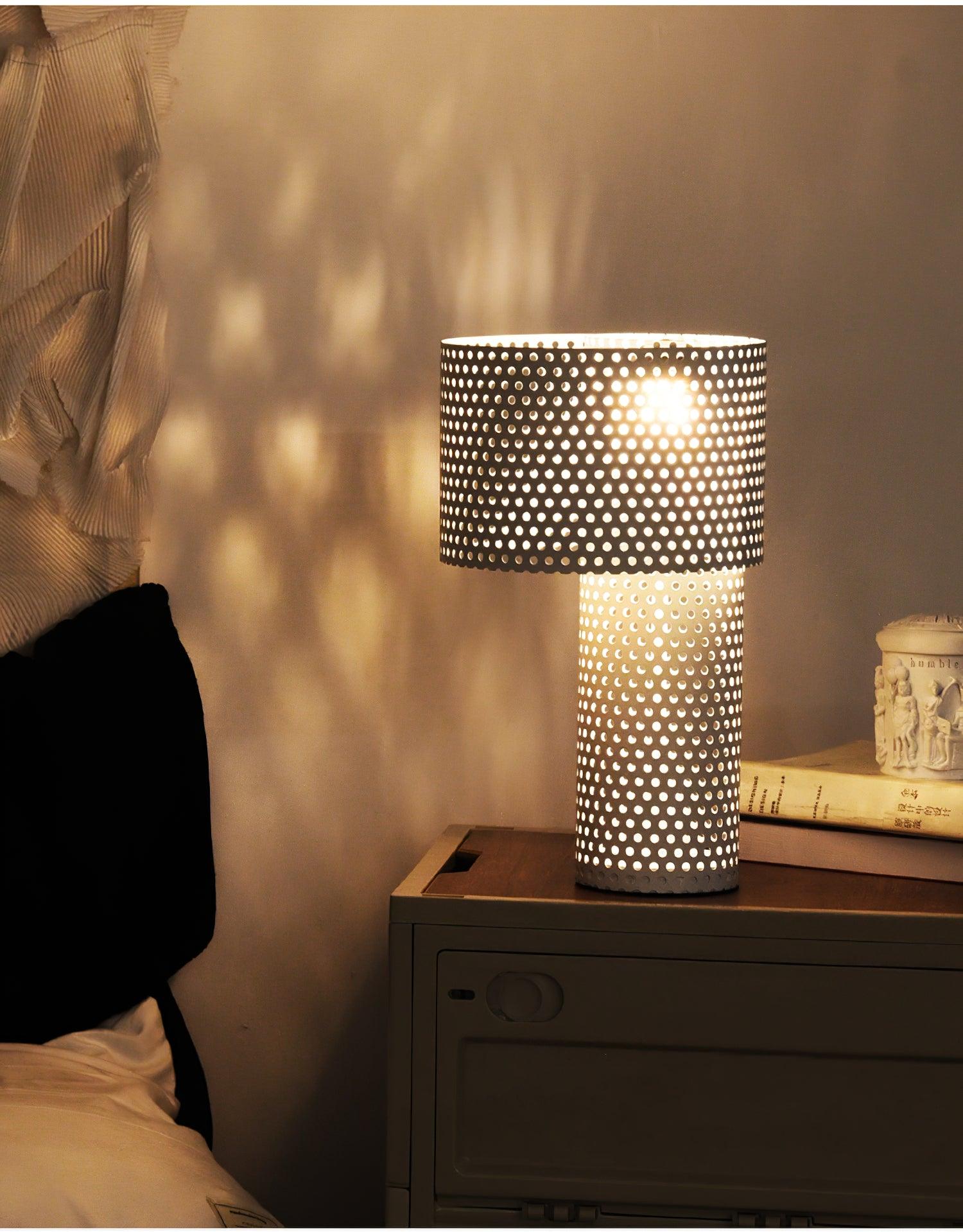 Ilsolyra Table Lamp - Blowlighting