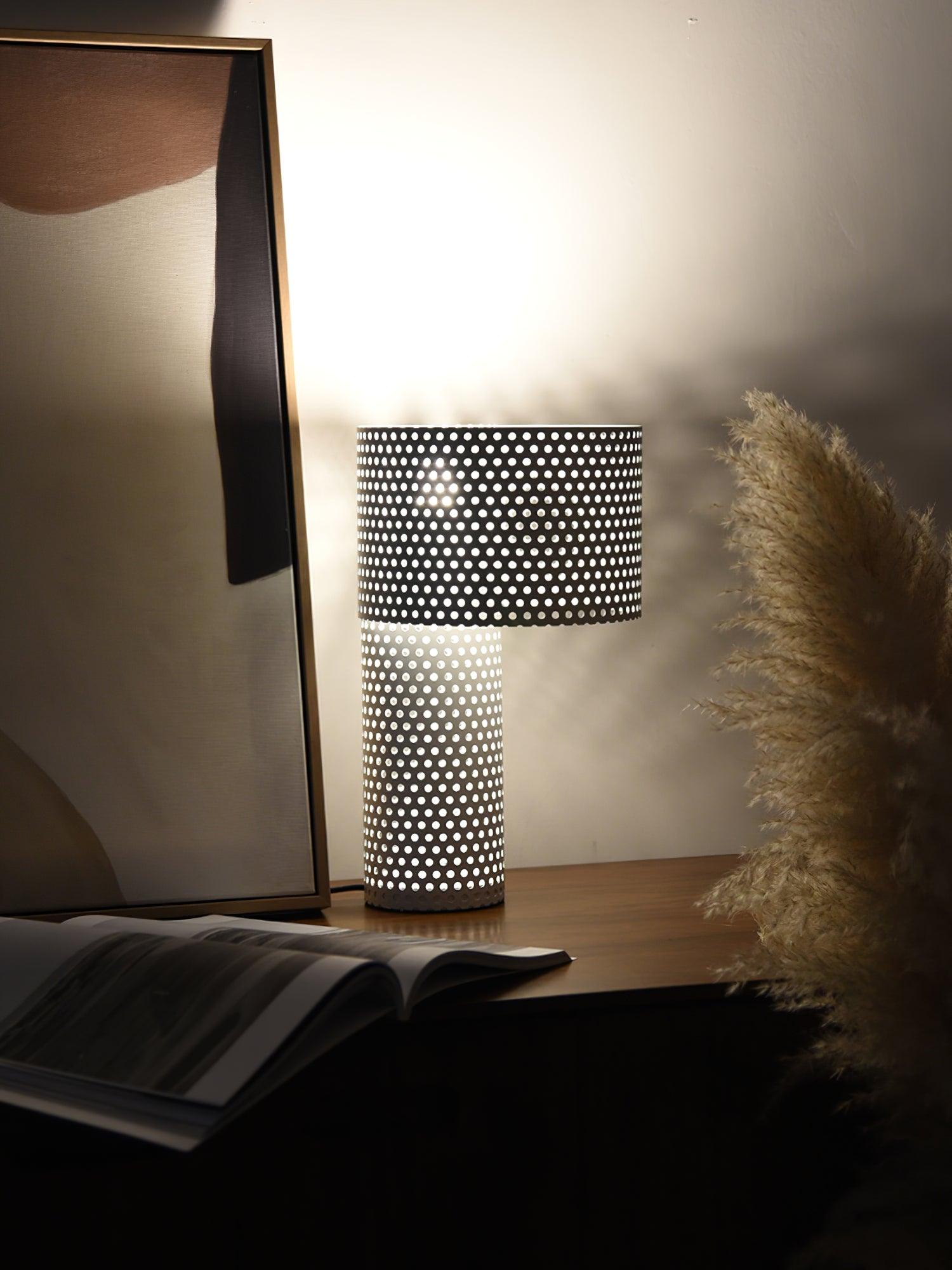 Ilsolyra Table Lamp - Blowlighting