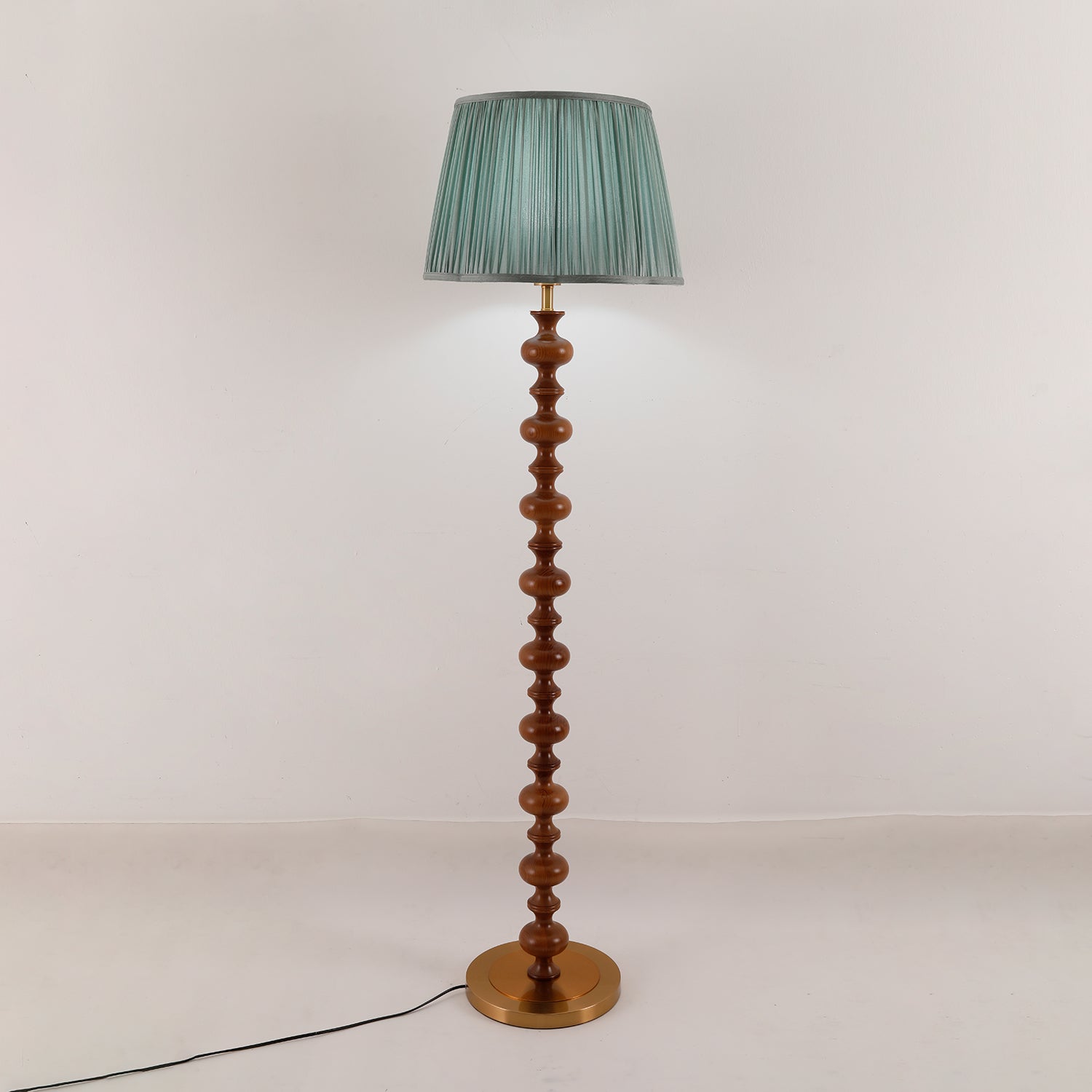 Emery Floor Lamp - Blowlighting