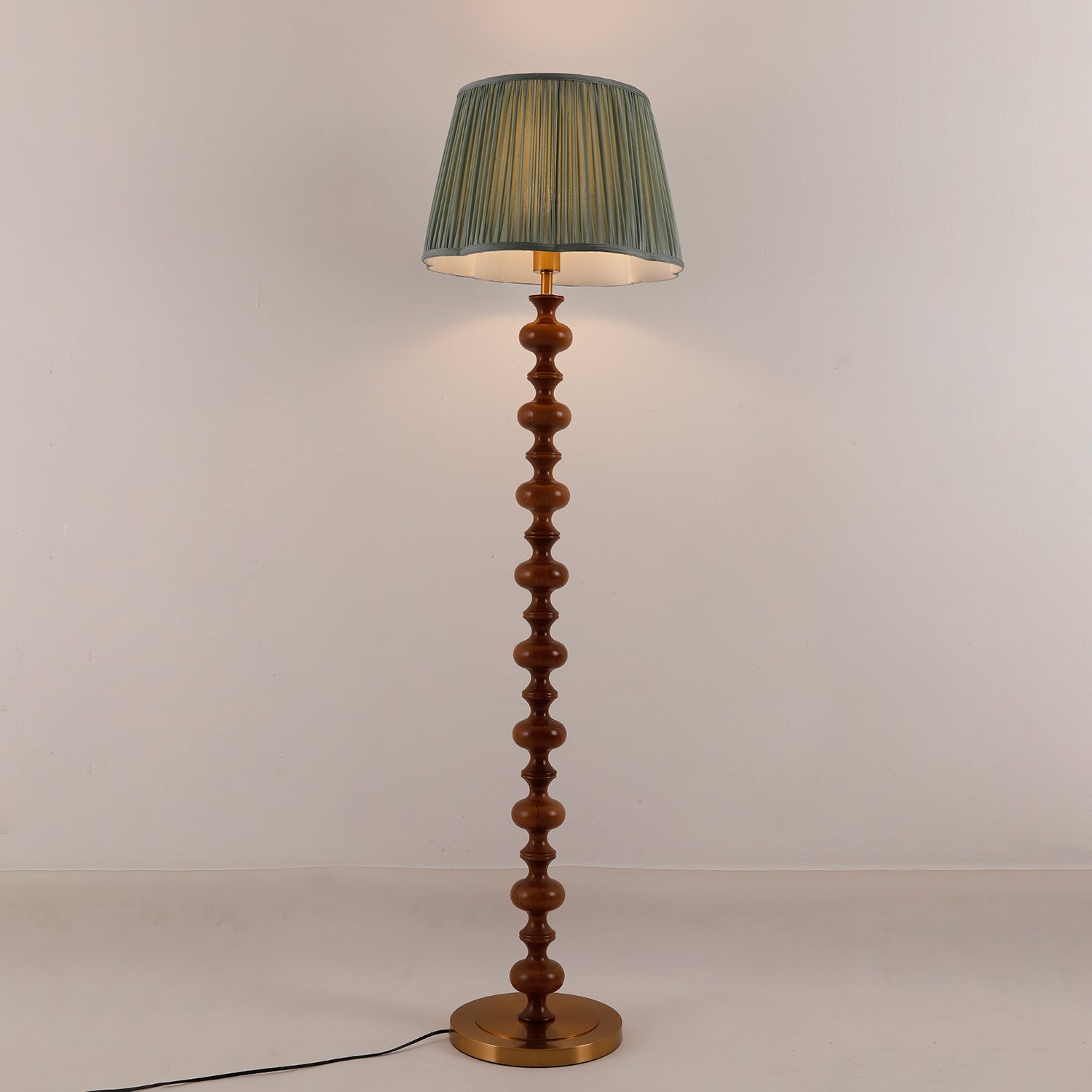 Emery Floor Lamp - Blowlighting