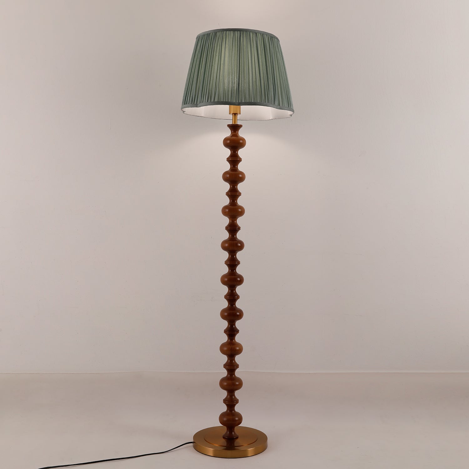 Emery Floor Lamp - Blowlighting