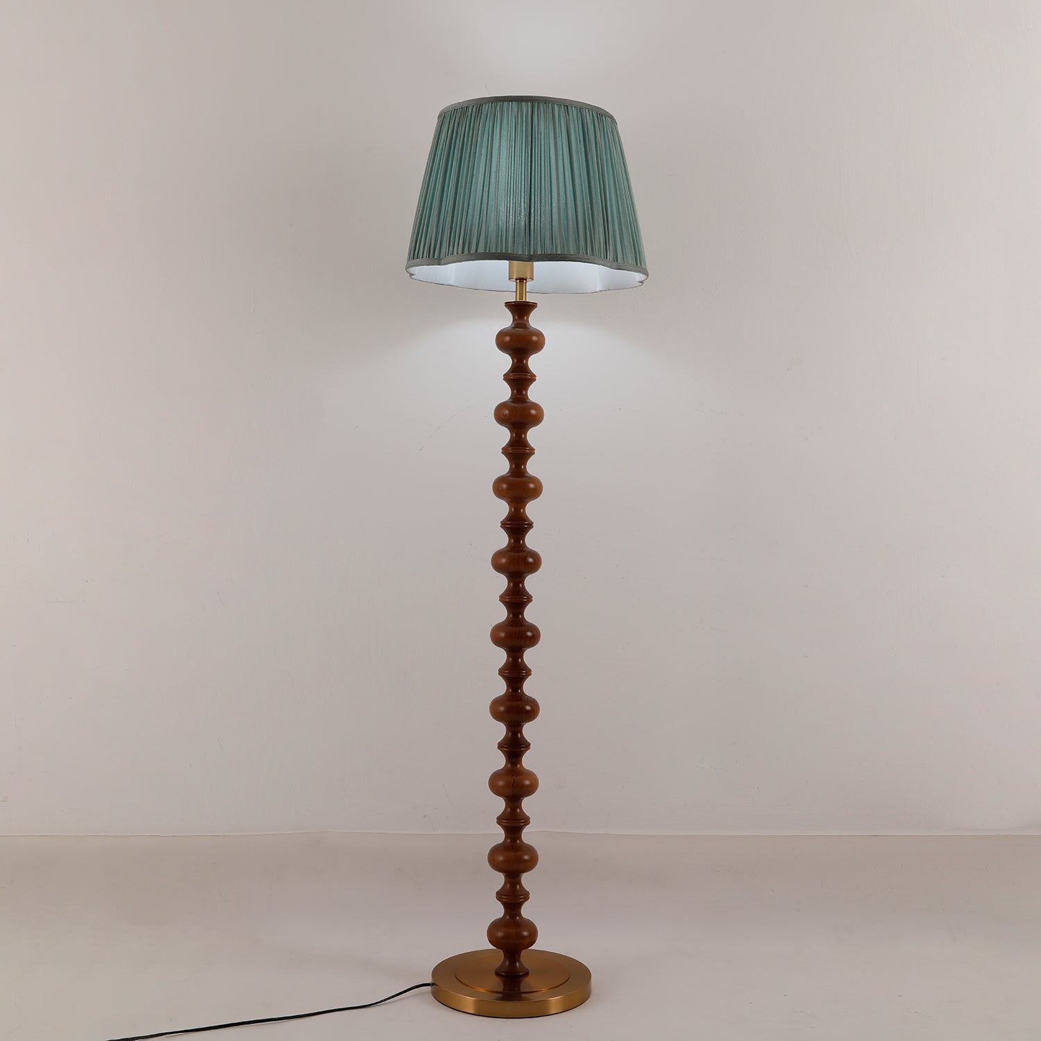 Emery Floor Lamp - Blowlighting