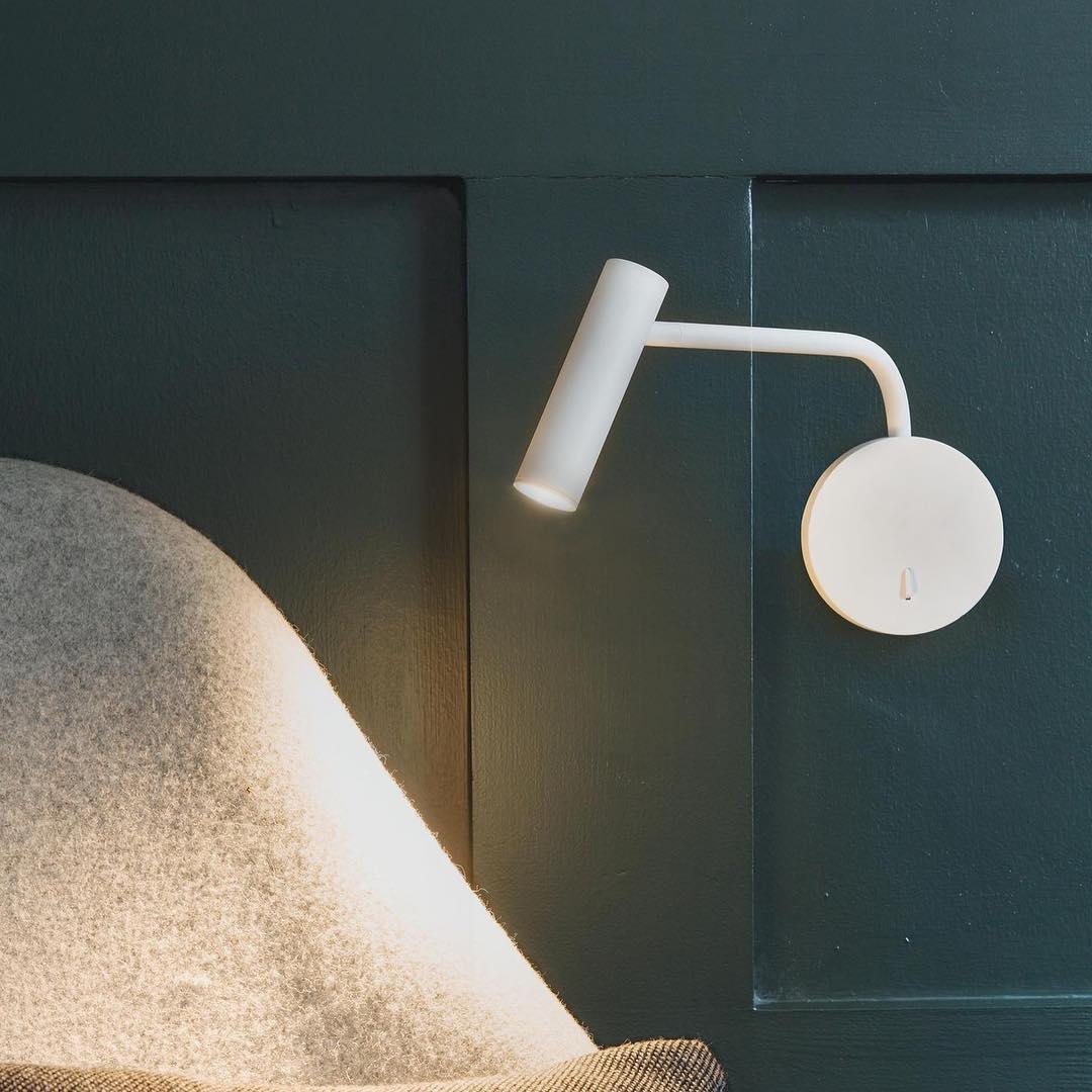 Minimalist Disc LED Wall Sconce - Blowlighting