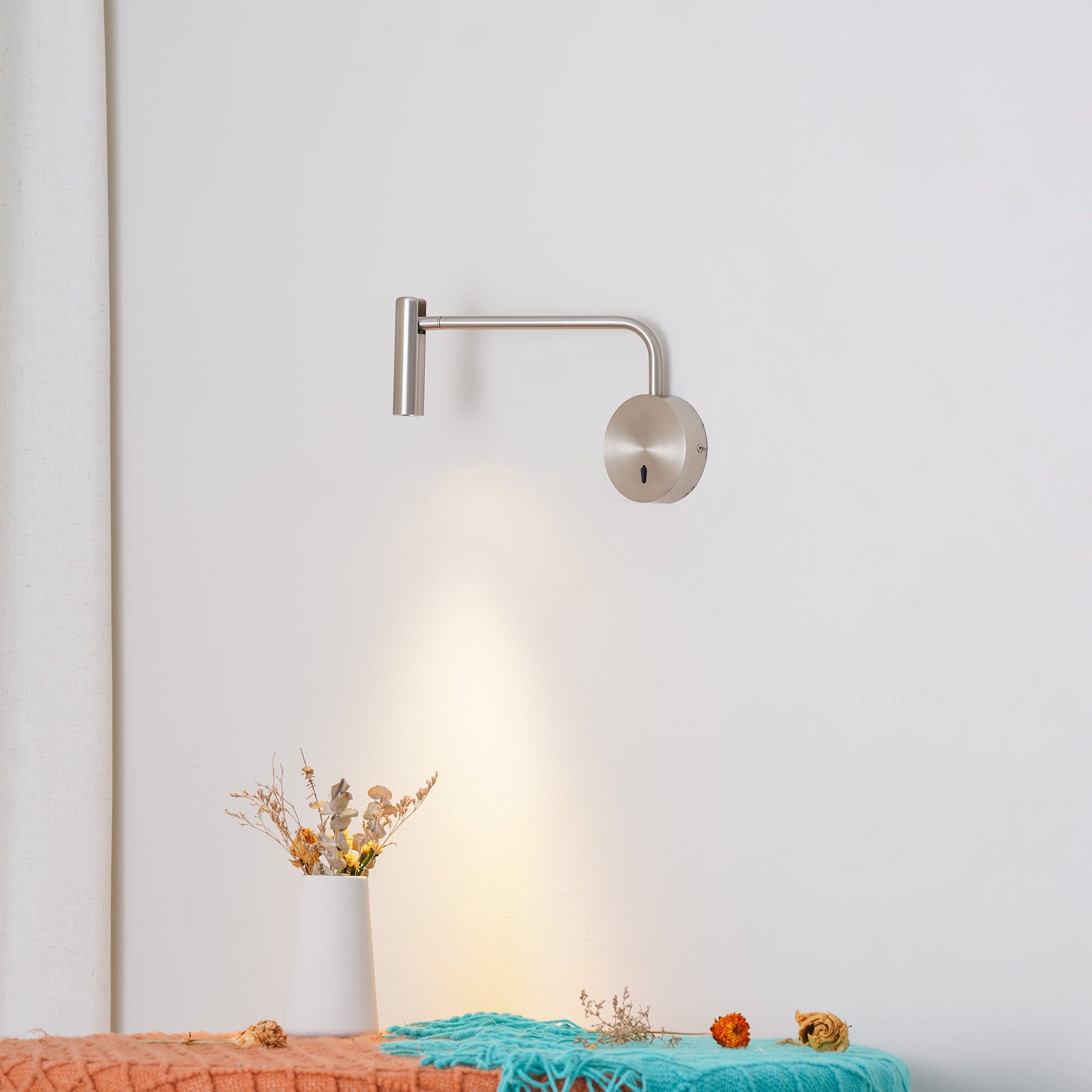 Minimalist Disc LED Wall Sconce - Blowlighting