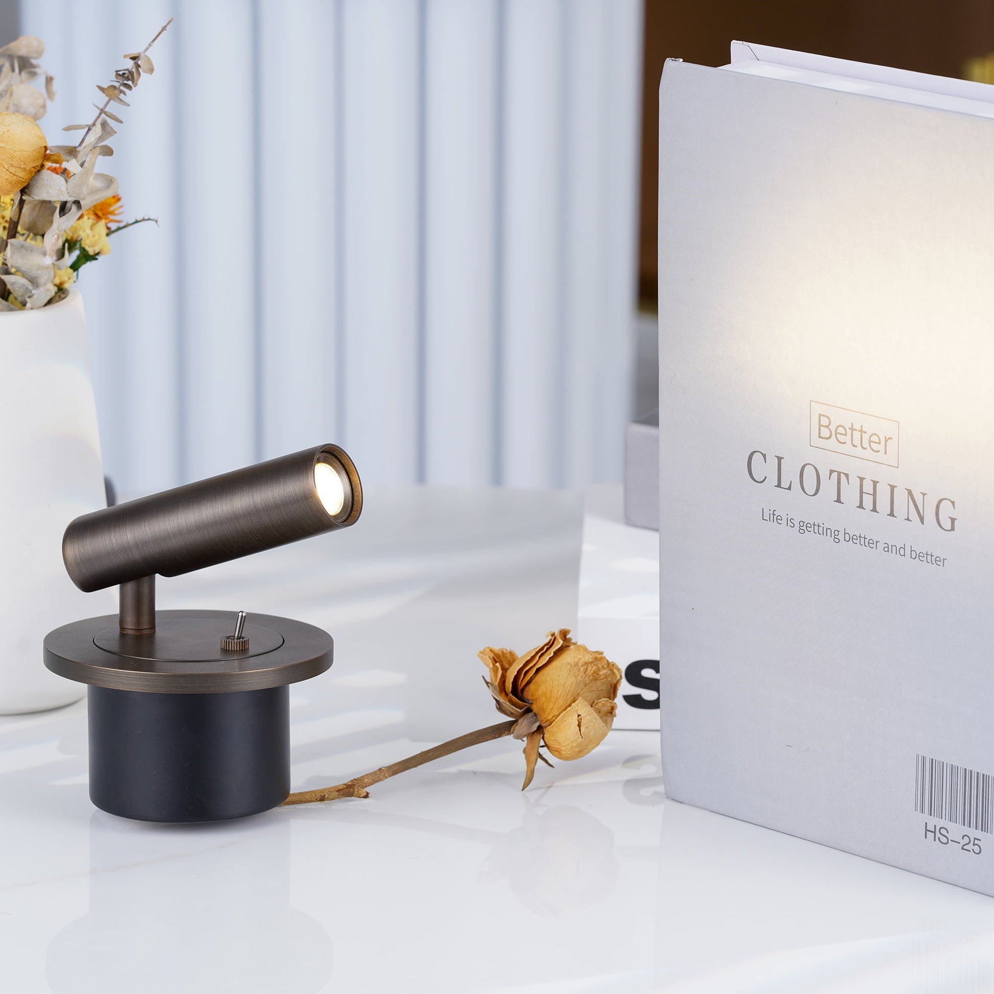 Reading Wall Lamp - Blowlighting