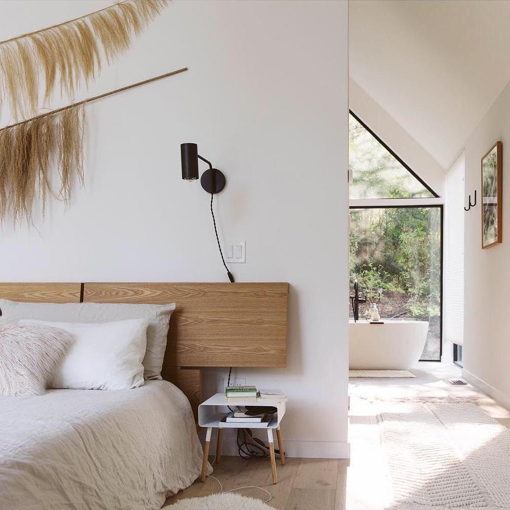 Envoy Swing Sconce - Blowlighting