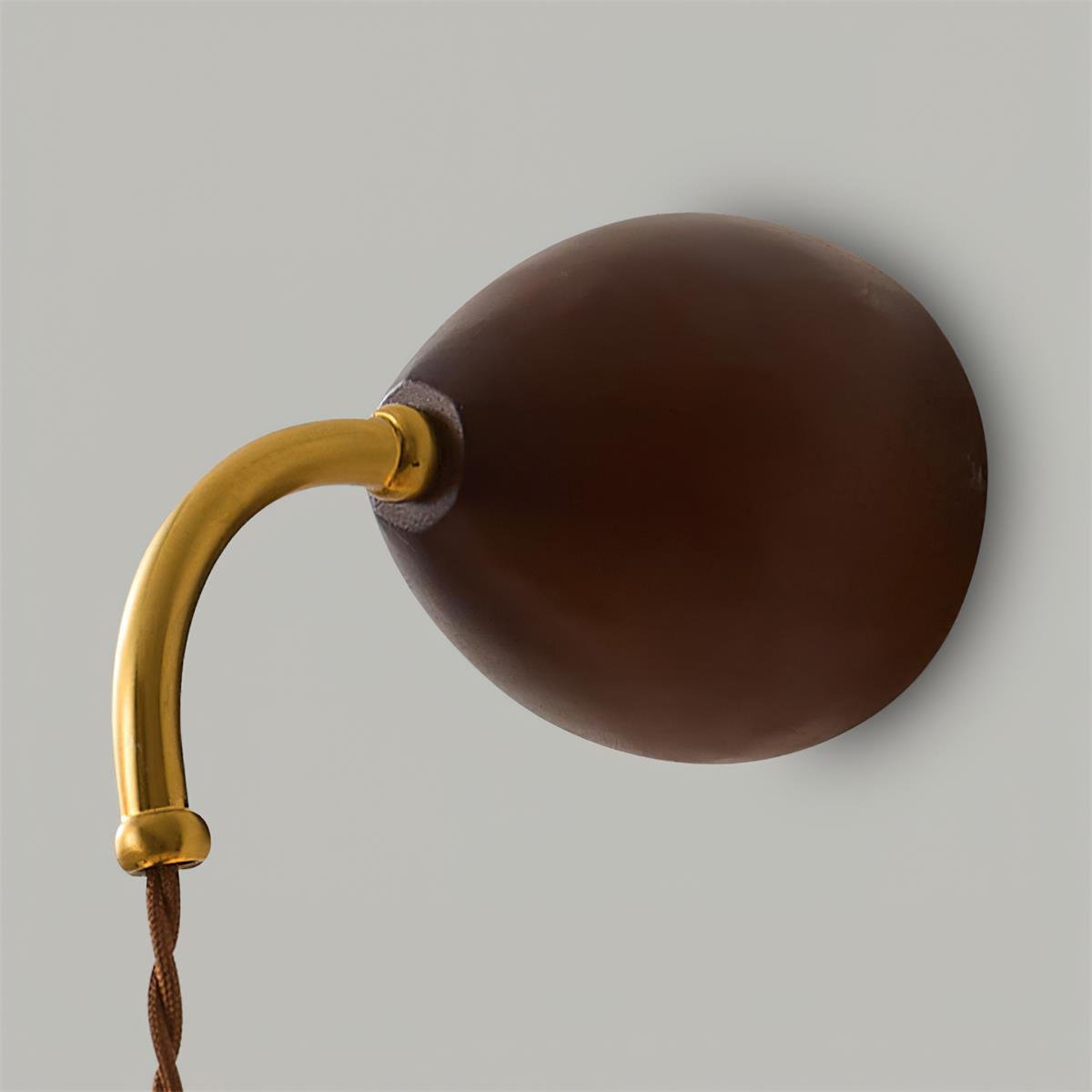 Soluna Elegant Wood Wall Lamp