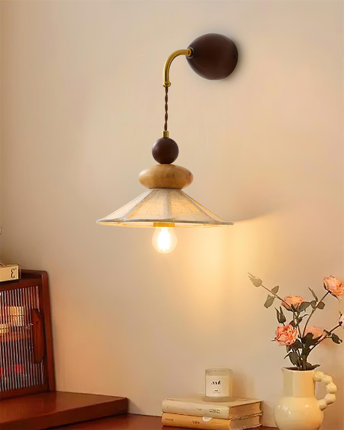 Soluna Elegant Wood Wall Lamp