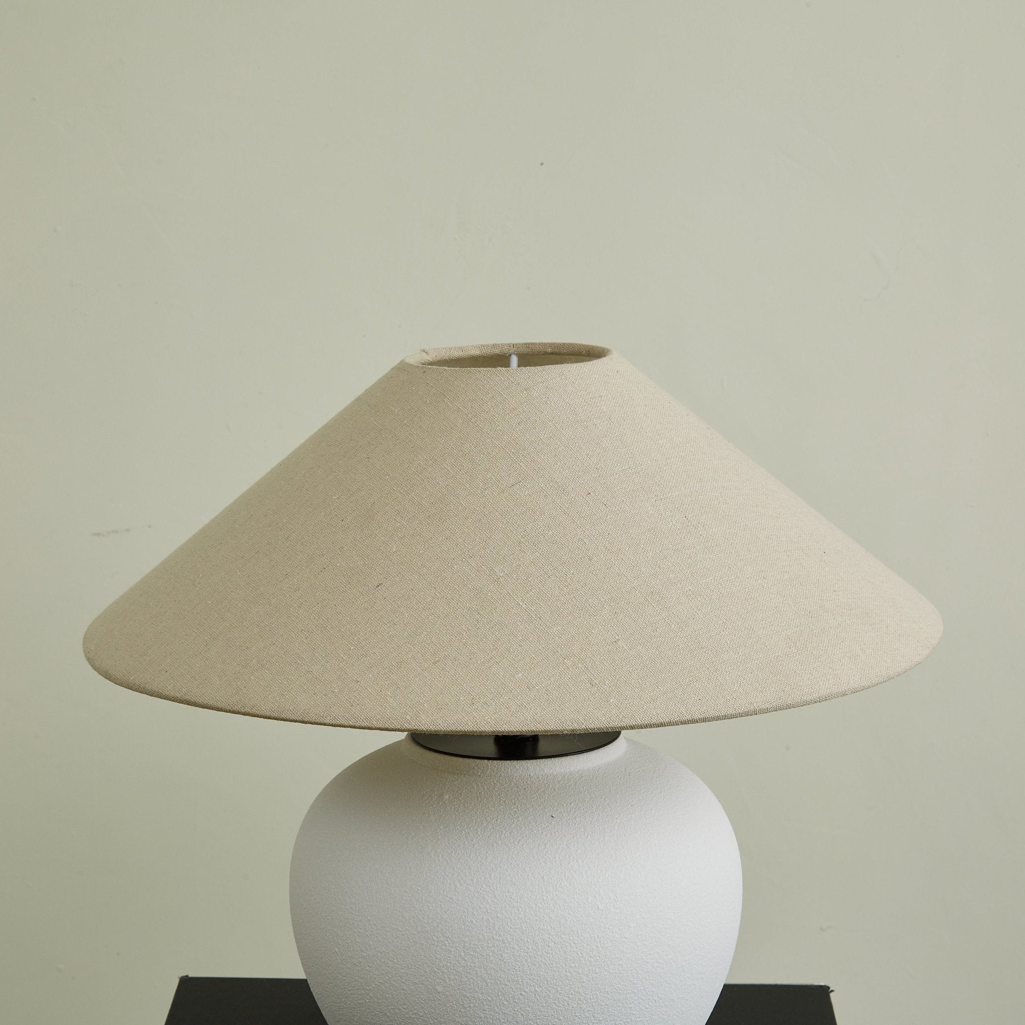 Erison Ceramic Table Lamp - Blowlighting