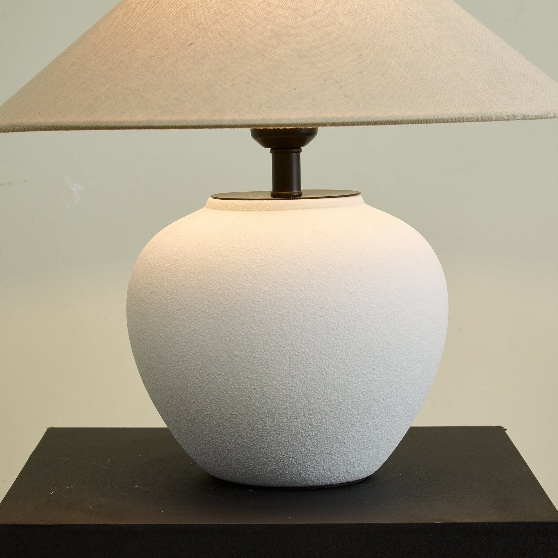 Erison Ceramic Table Lamp - Blowlighting