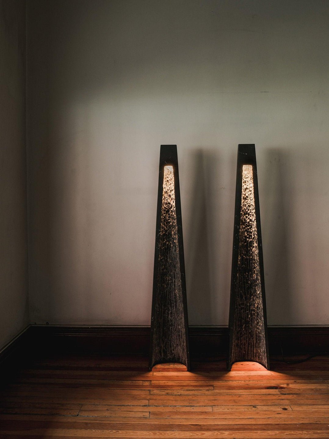 Umara Marble Floor Lamp - Blowlighting