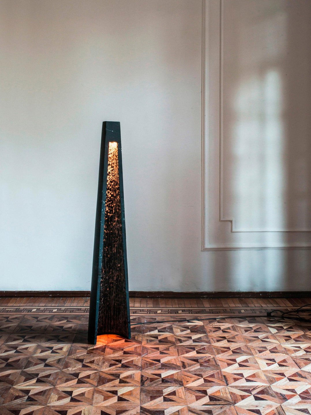 Umara Marble Floor Lamp - Blowlighting