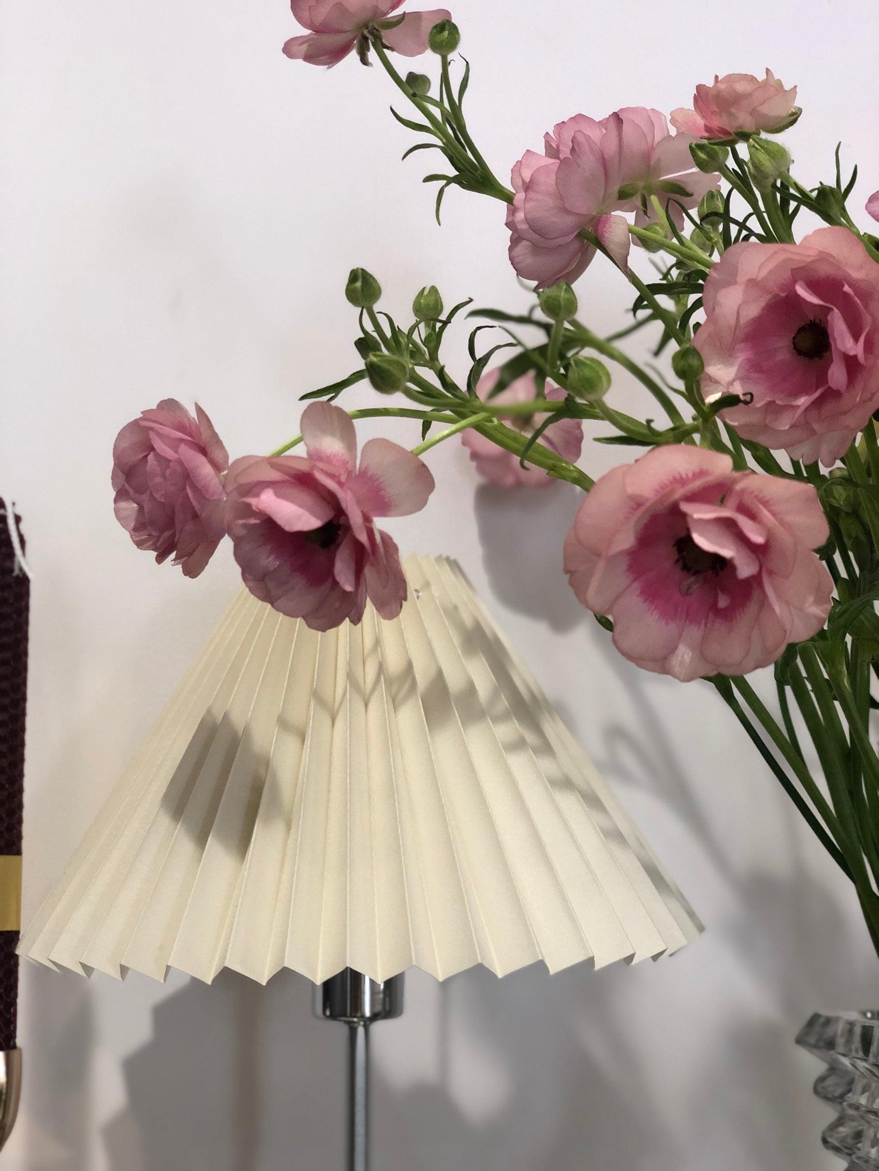 Eterna TL Table Lamp - Blowlighting
