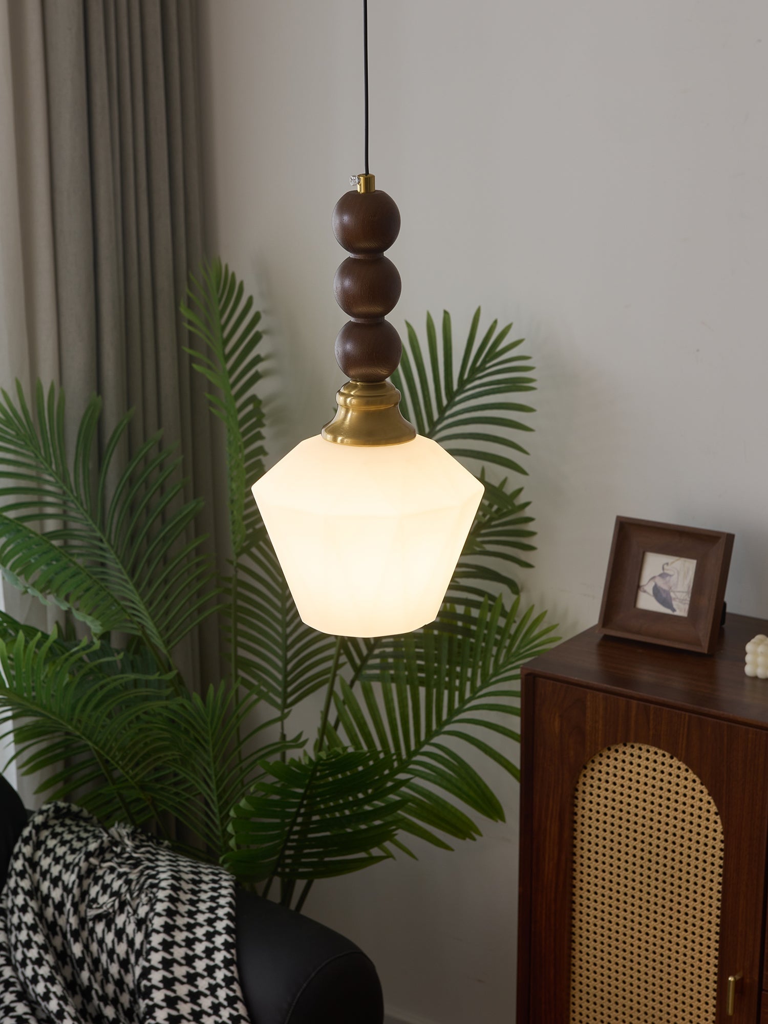 Evandra Pendant Light - Blowlighting