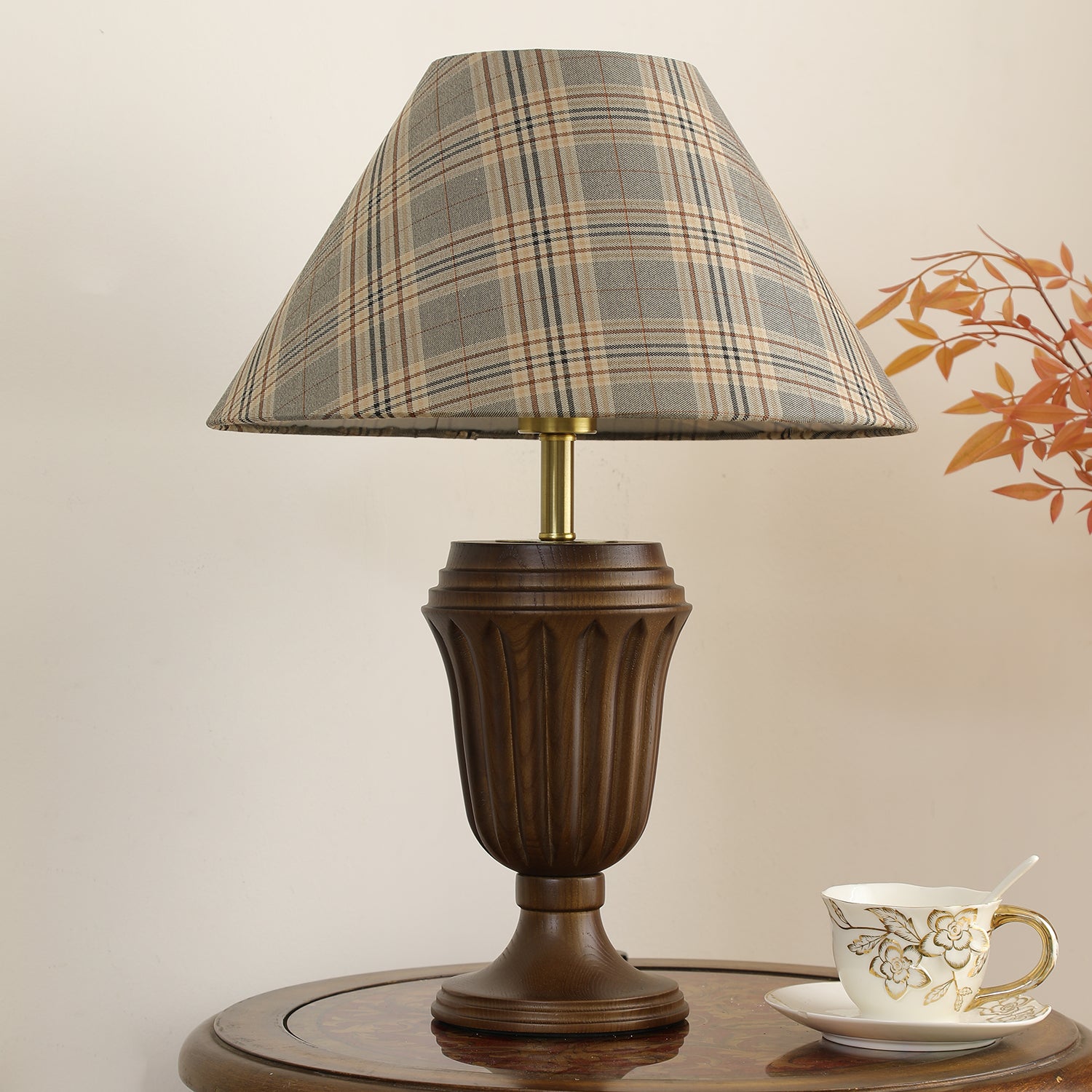 Evelyn Table Lamp - Blowlighting