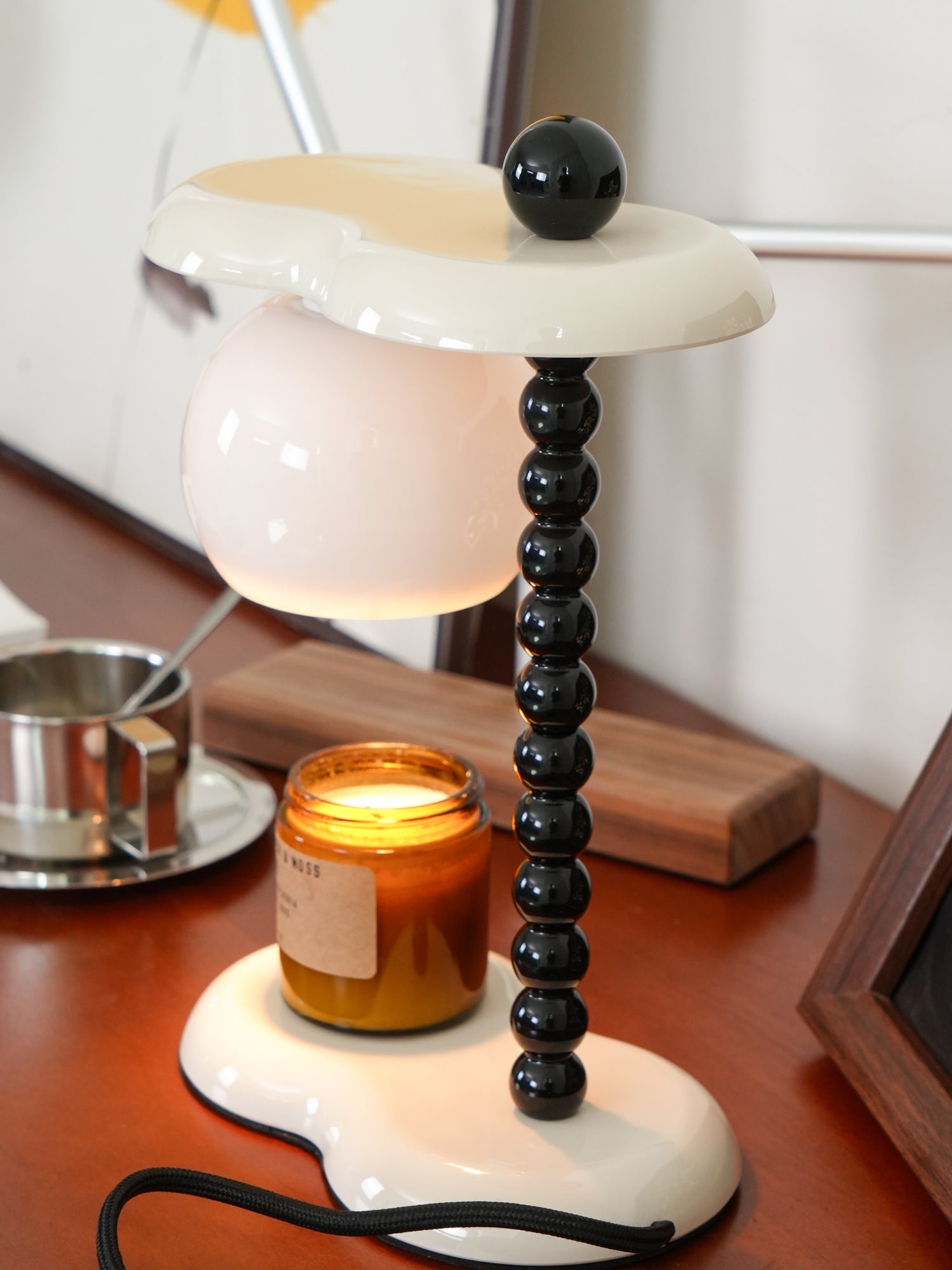 Everalda Table Lamp - Blowlighting