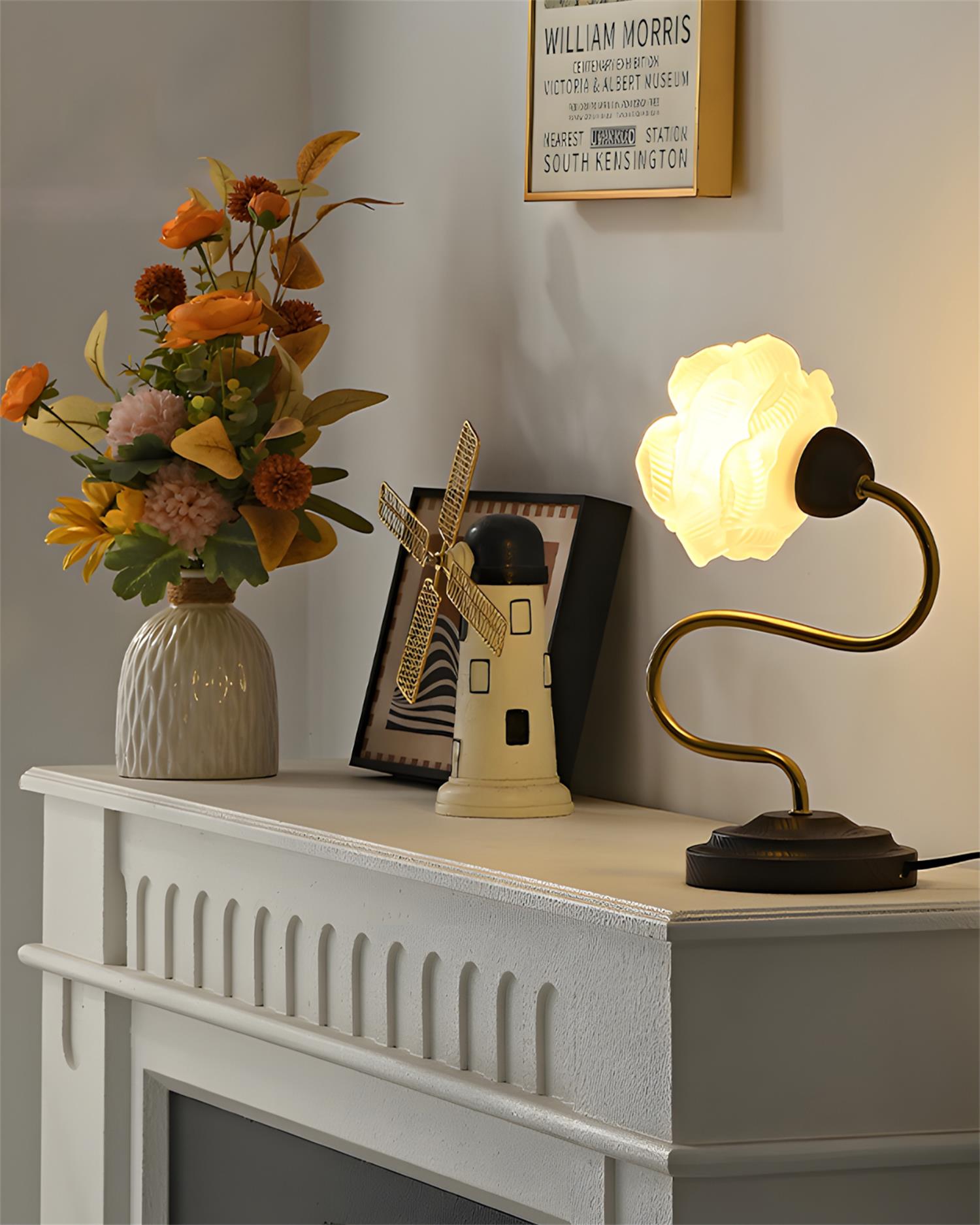 Everbud Natural Glass Table Light