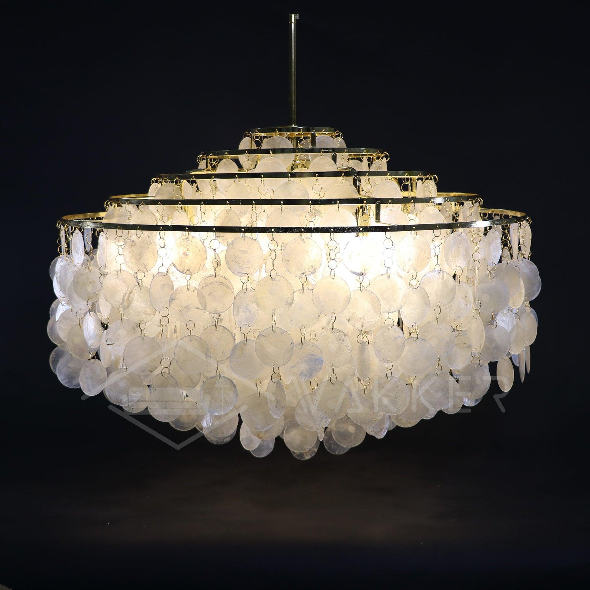 Round Shell Chandelier - Blowlighting