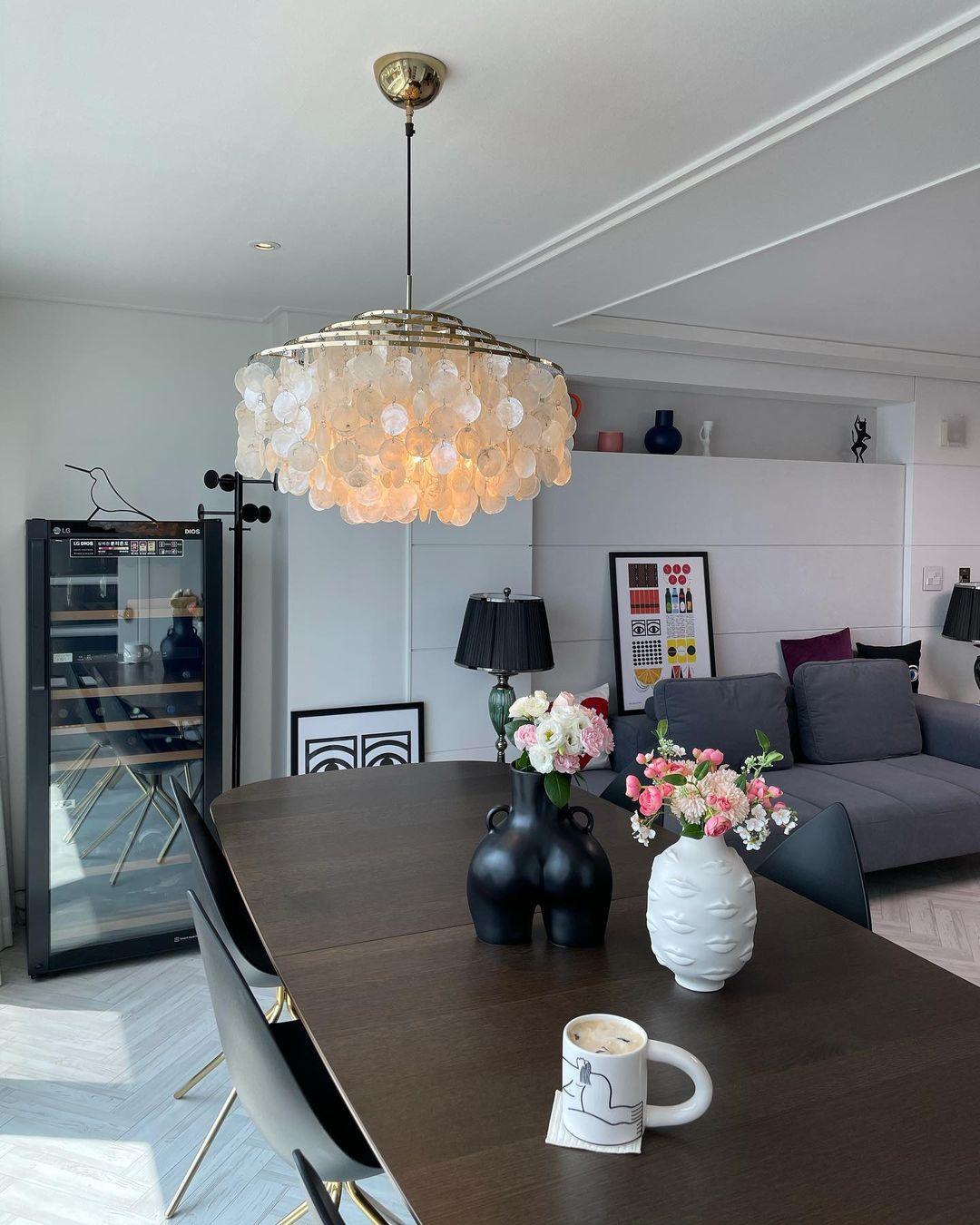 Round Shell Chandelier - Blowlighting