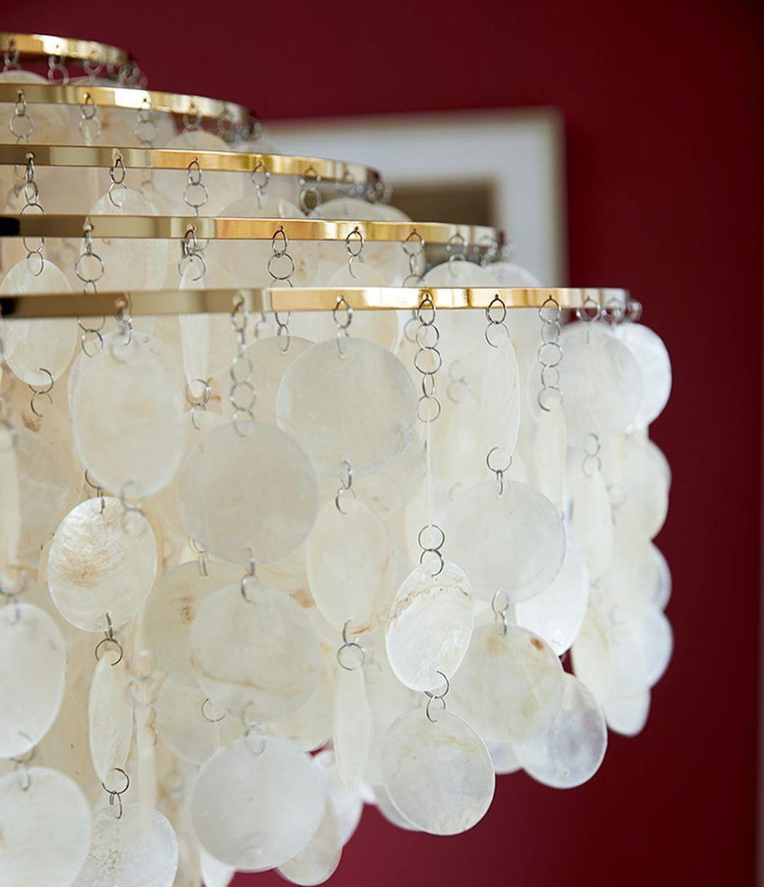 Round Shell Chandelier - Blowlighting