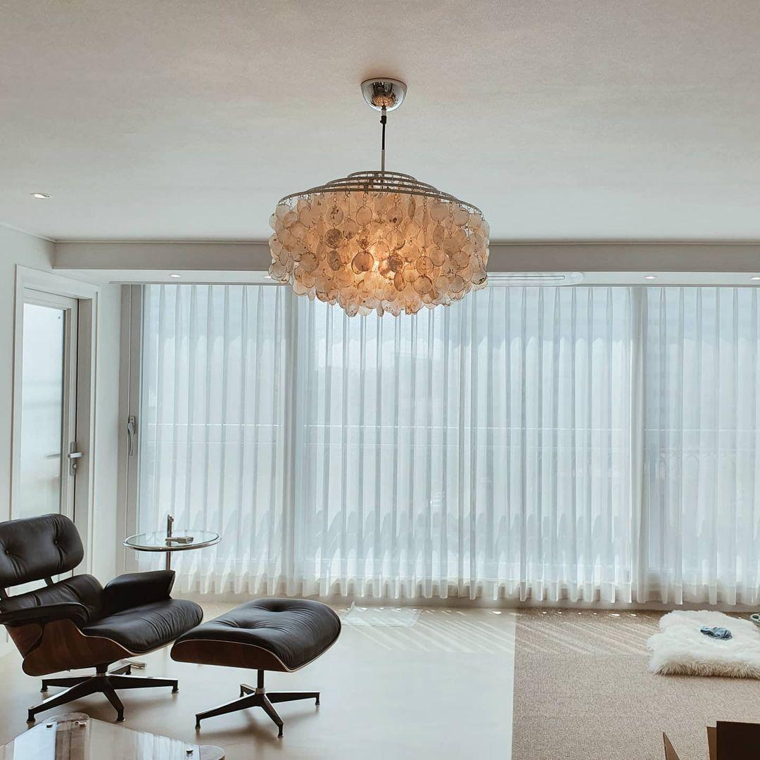 Round Shell Chandelier - Blowlighting