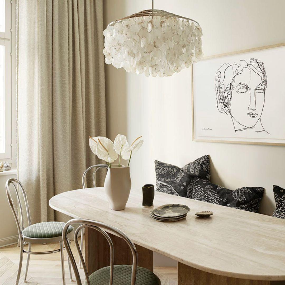 Round Shell Chandelier - Blowlighting
