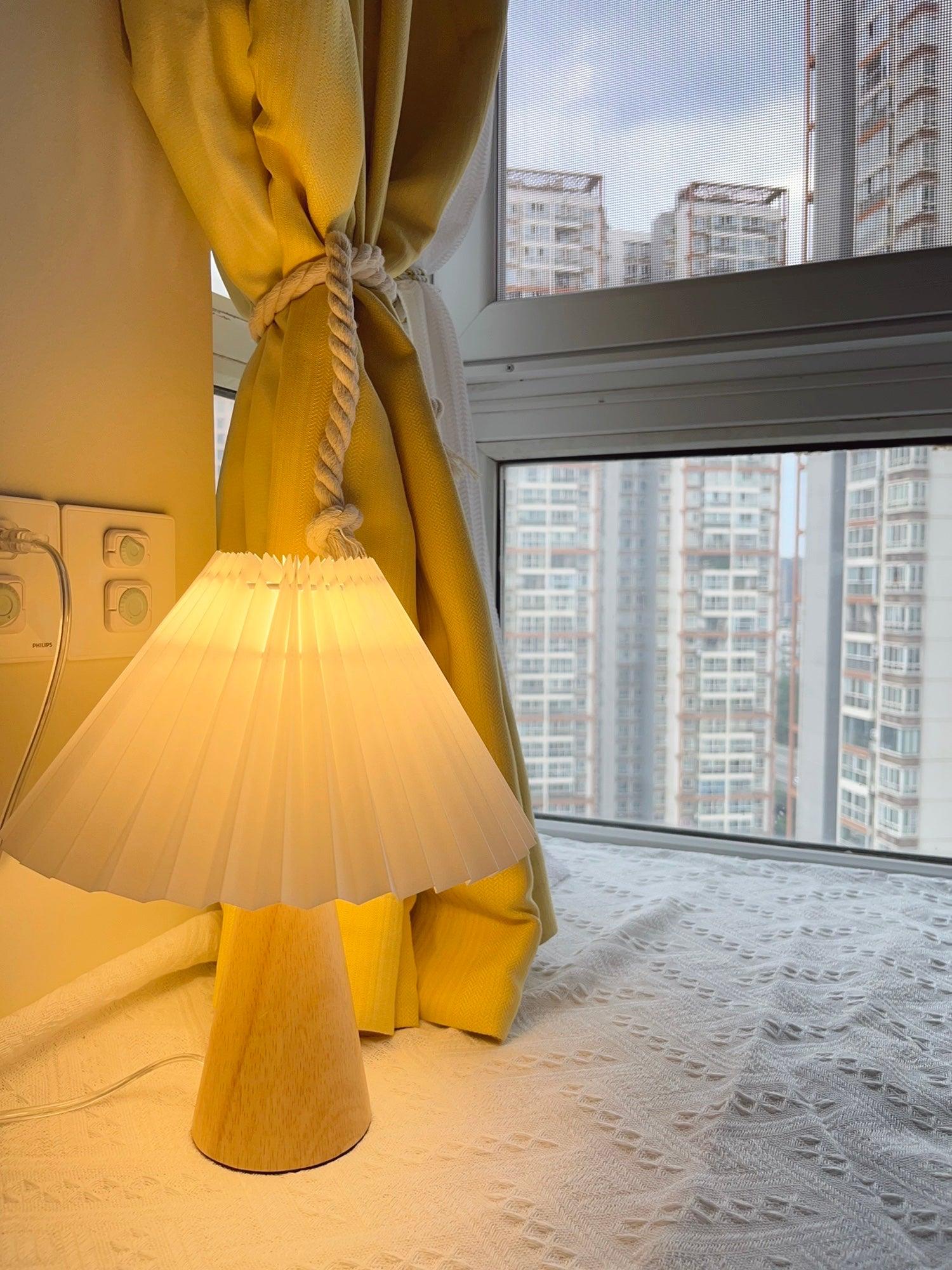 Facet Table Lamp - Blowlighting