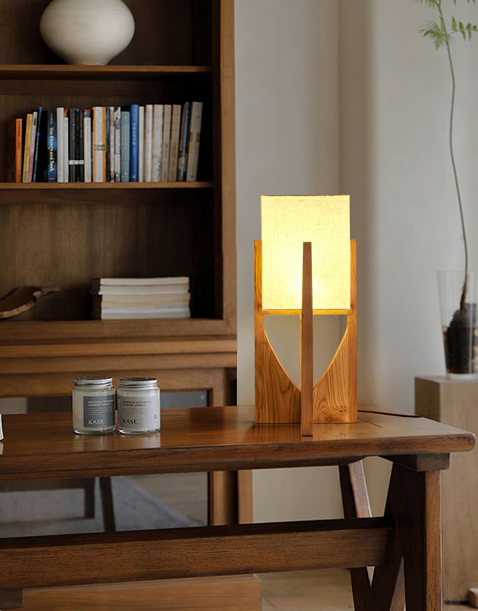 Fairbanks Floor Lamp - Blowlighting