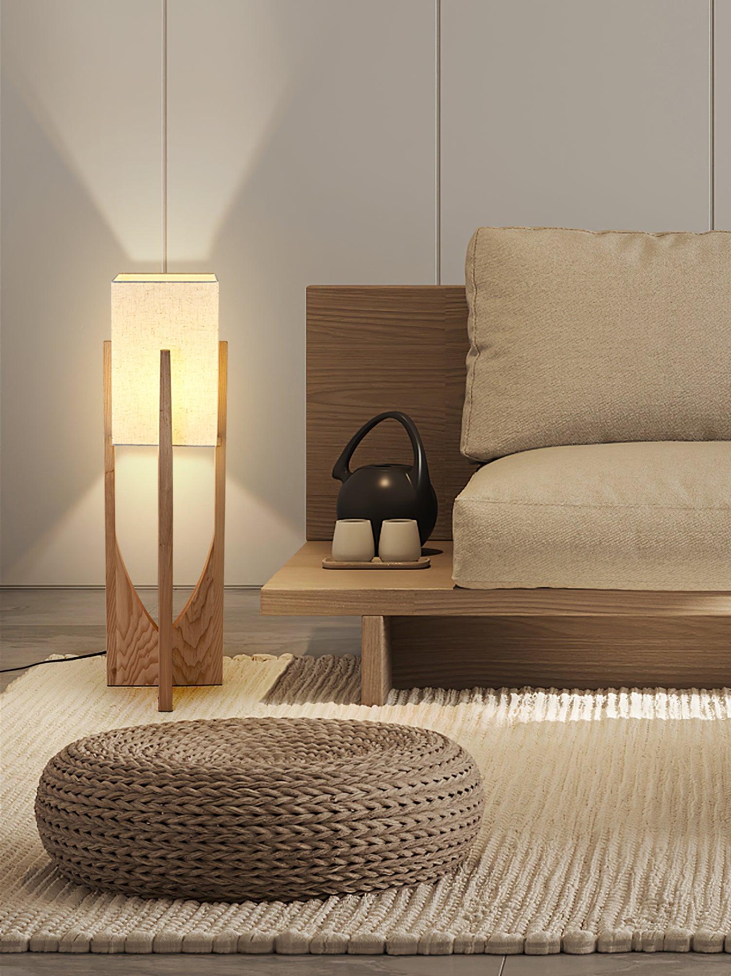 Fairbanks Floor Lamp - Blowlighting