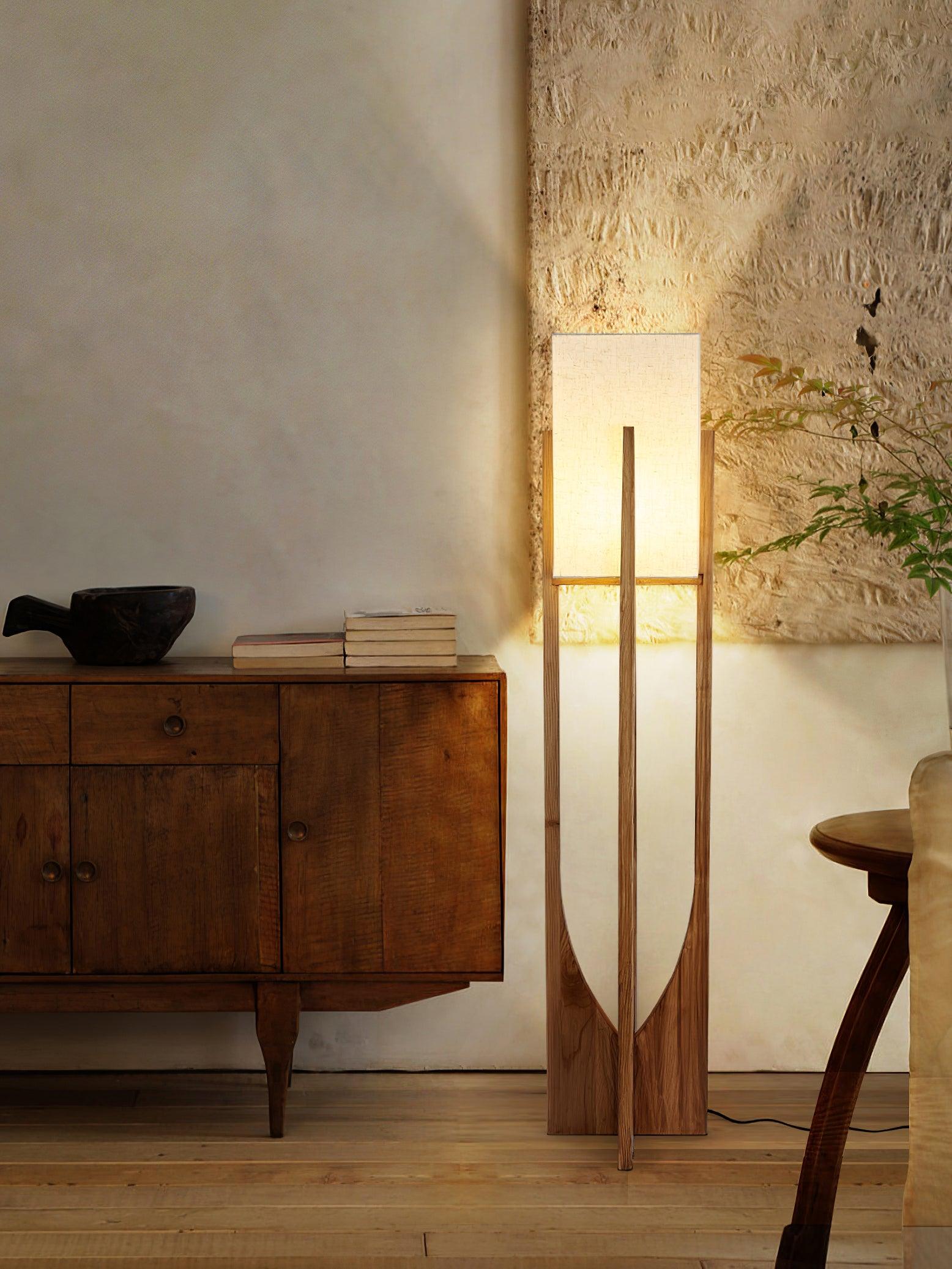 Fairbanks Floor Lamp - Blowlighting