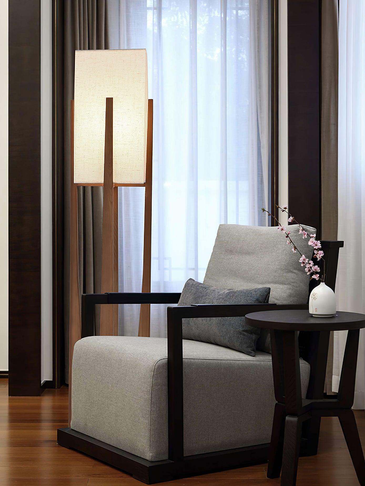 Fairbanks Floor Lamp - Blowlighting