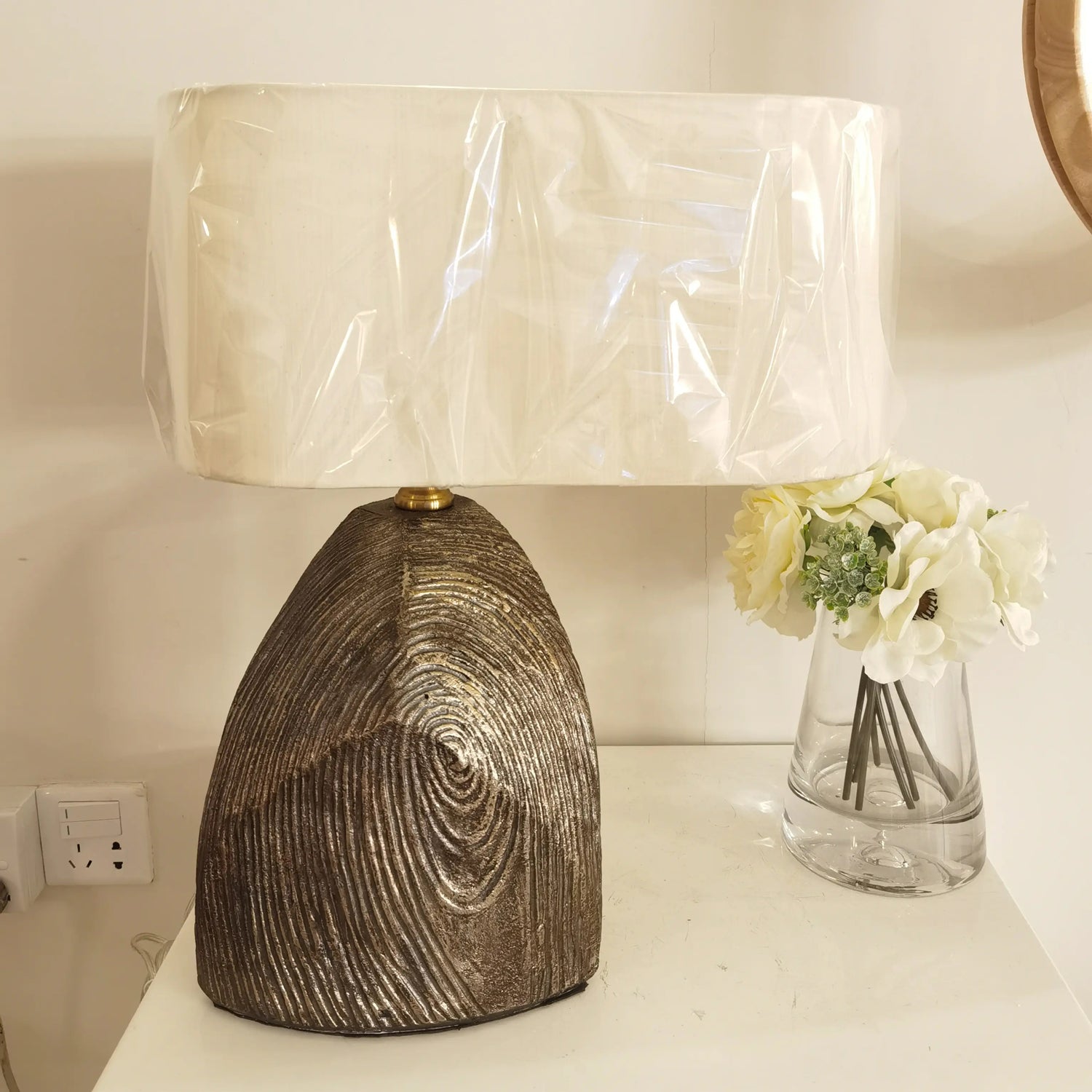 Mylirisra Table Lamp - Blowlighting