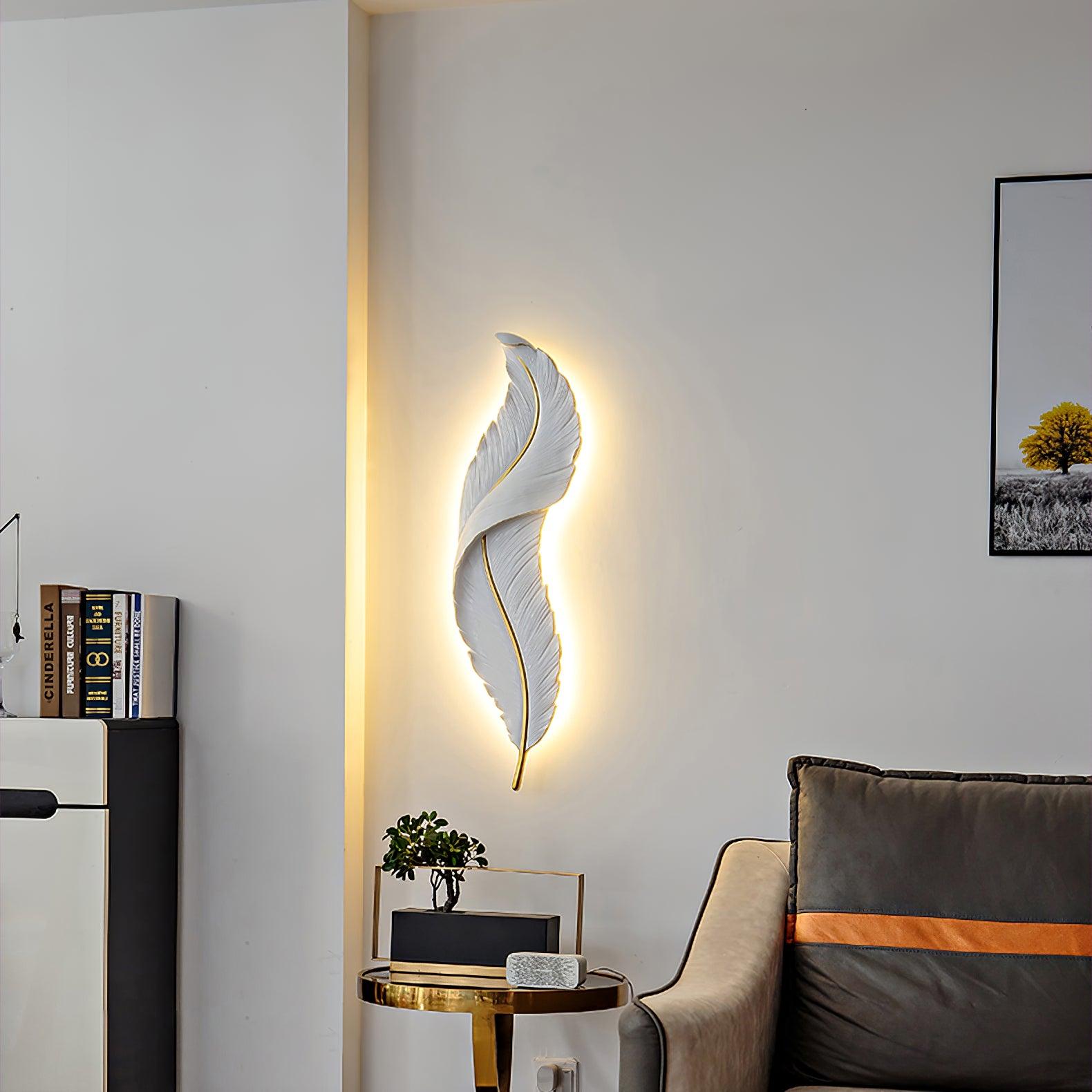 Feather Wall Lamp - Blowlighting