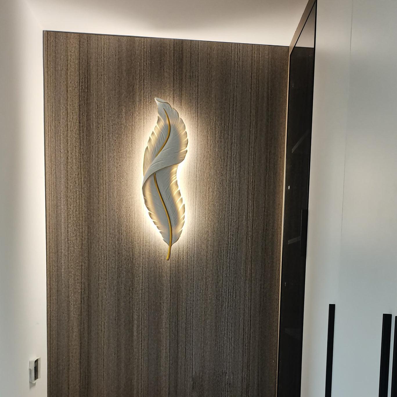 Feather Wall Lamp - Blowlighting