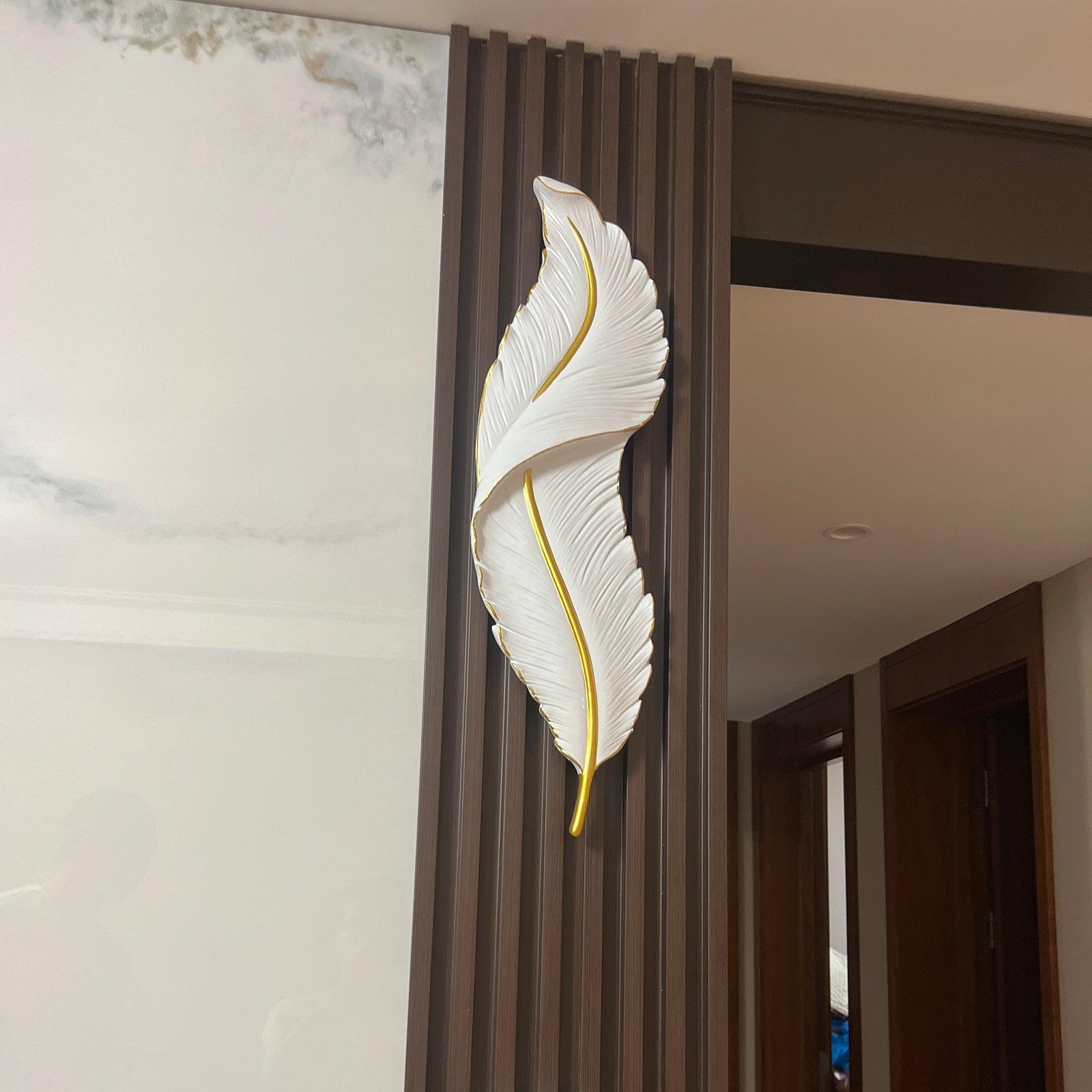 Feather Wall Lamp - Blowlighting
