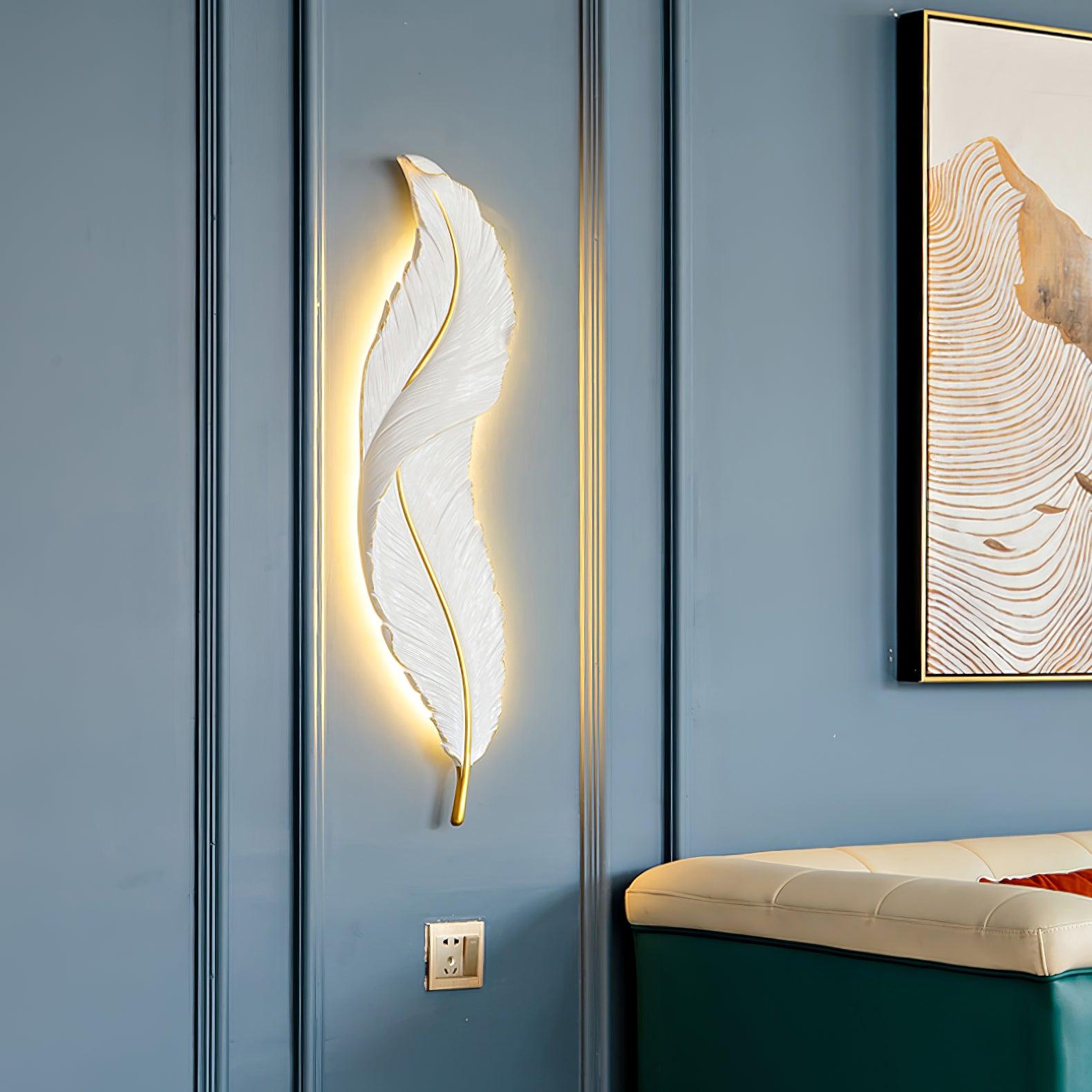 Feather Wall Lamp - Blowlighting