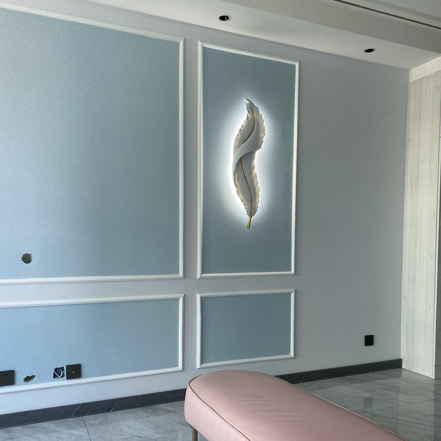 Feather Wall Lamp - Blowlighting