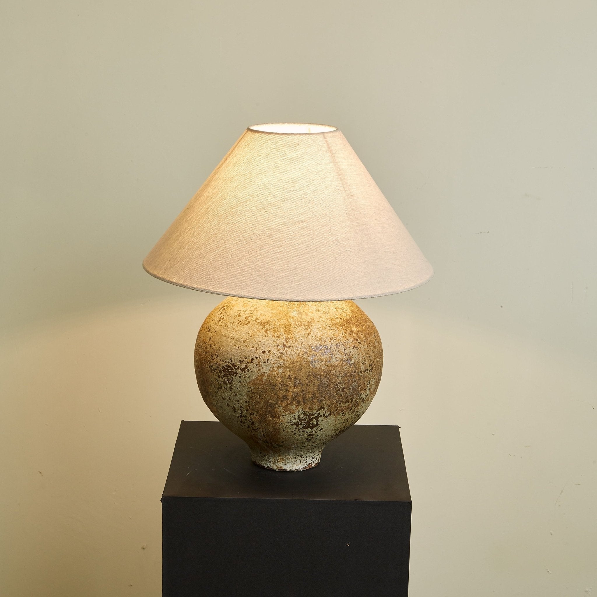 Ferrosia Table Lamp - Blowlighting