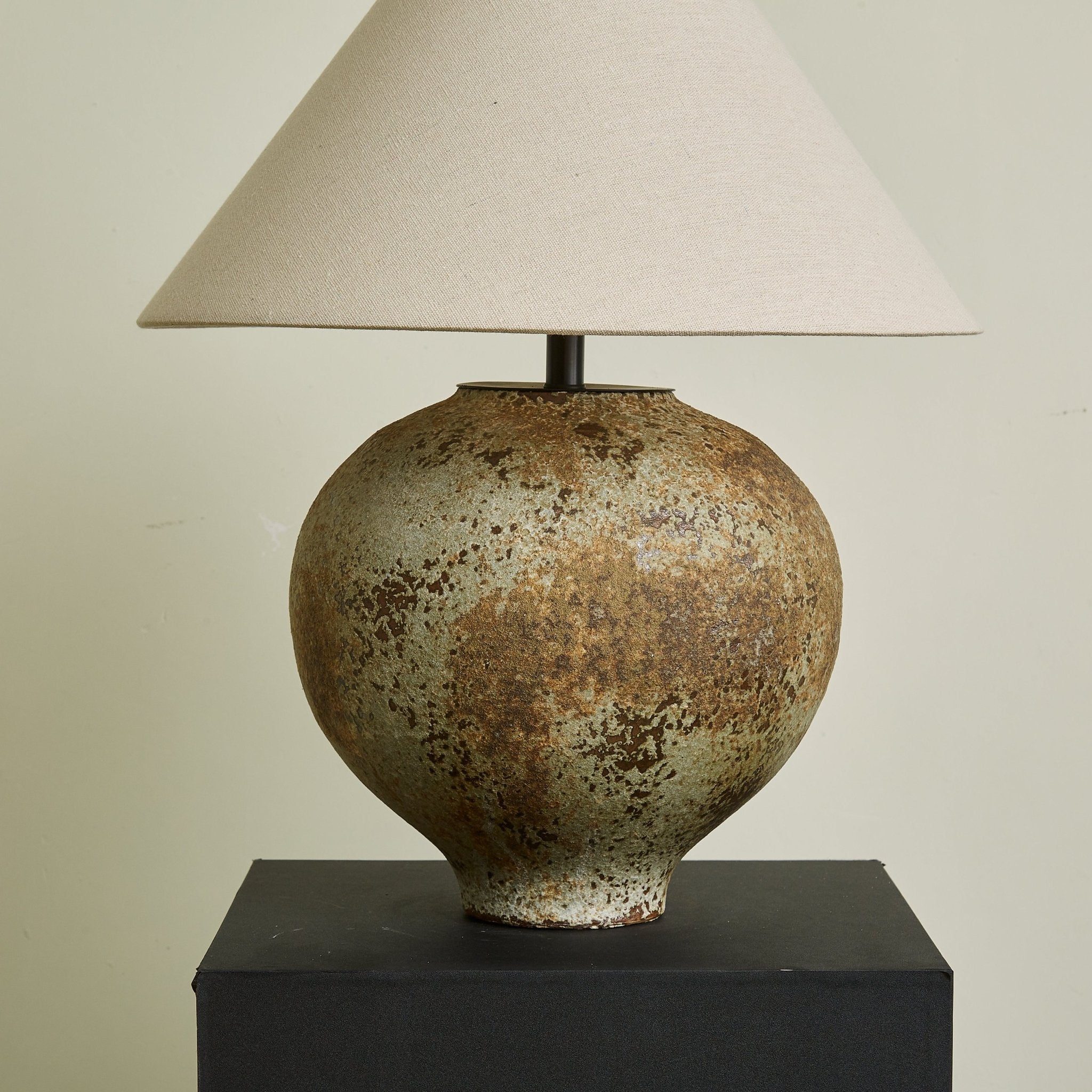 Ferrosia Table Lamp - Blowlighting