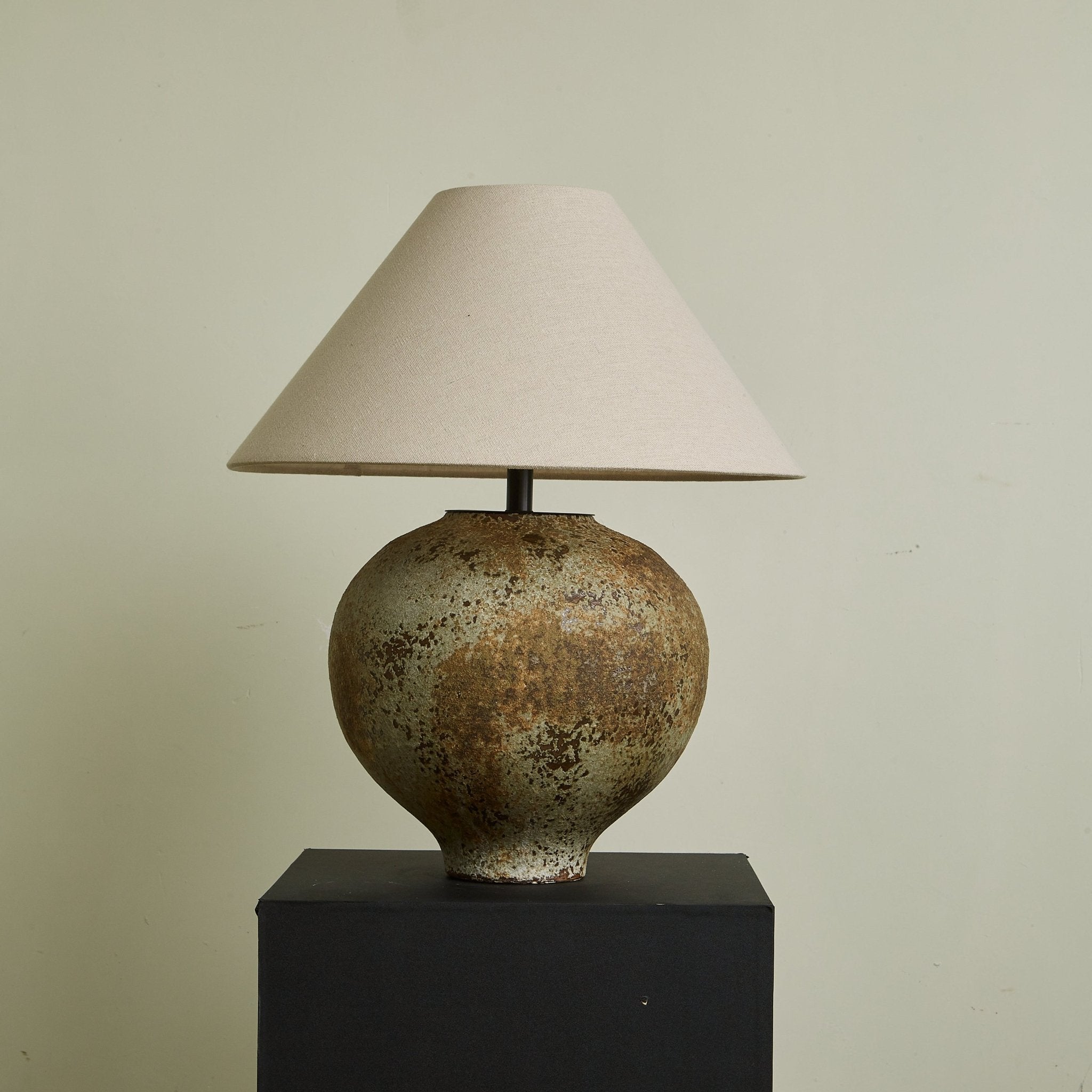 Ferrosia Table Lamp - Blowlighting