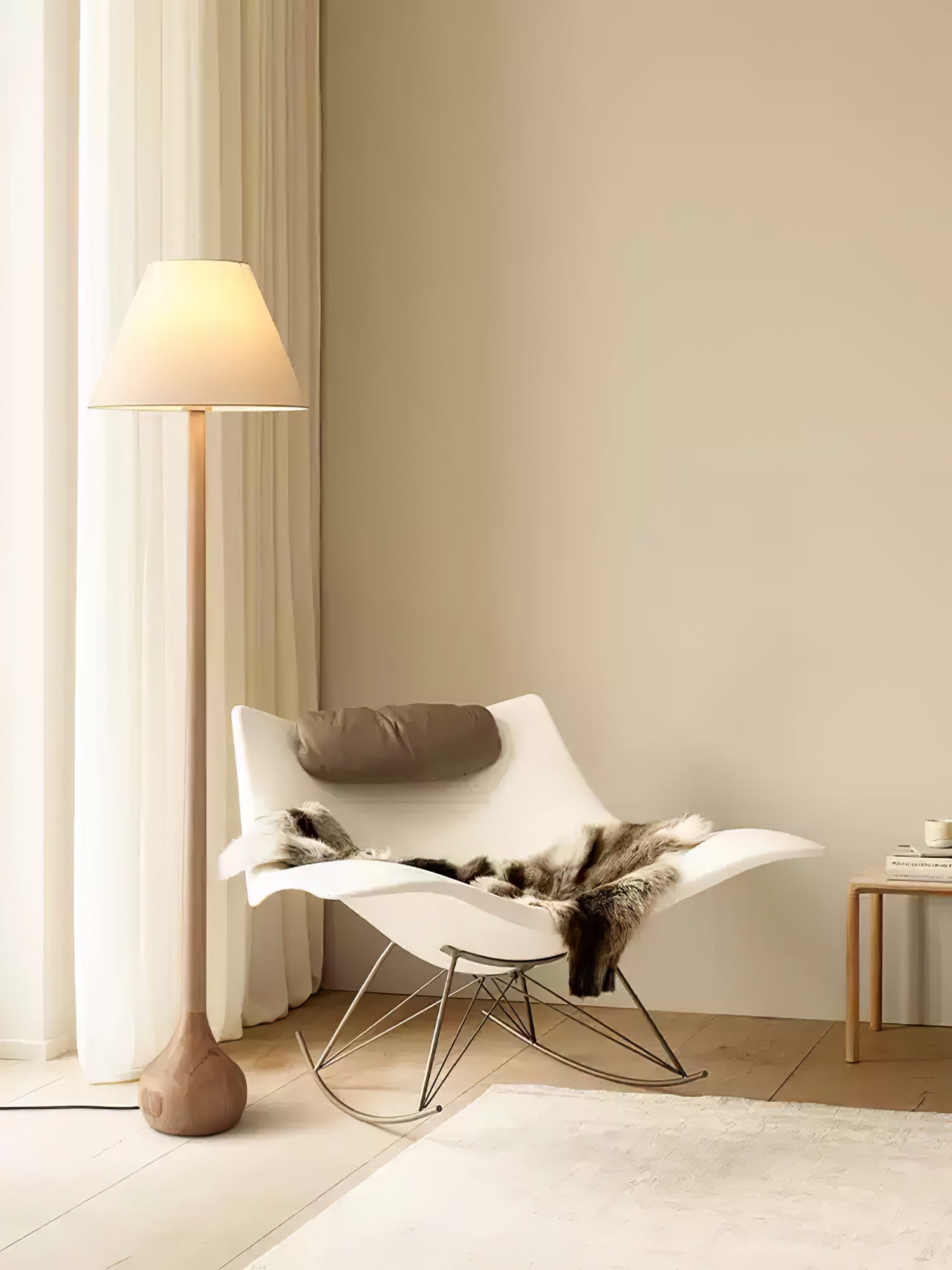 Final Strike Floor Lamp - Blowlighting