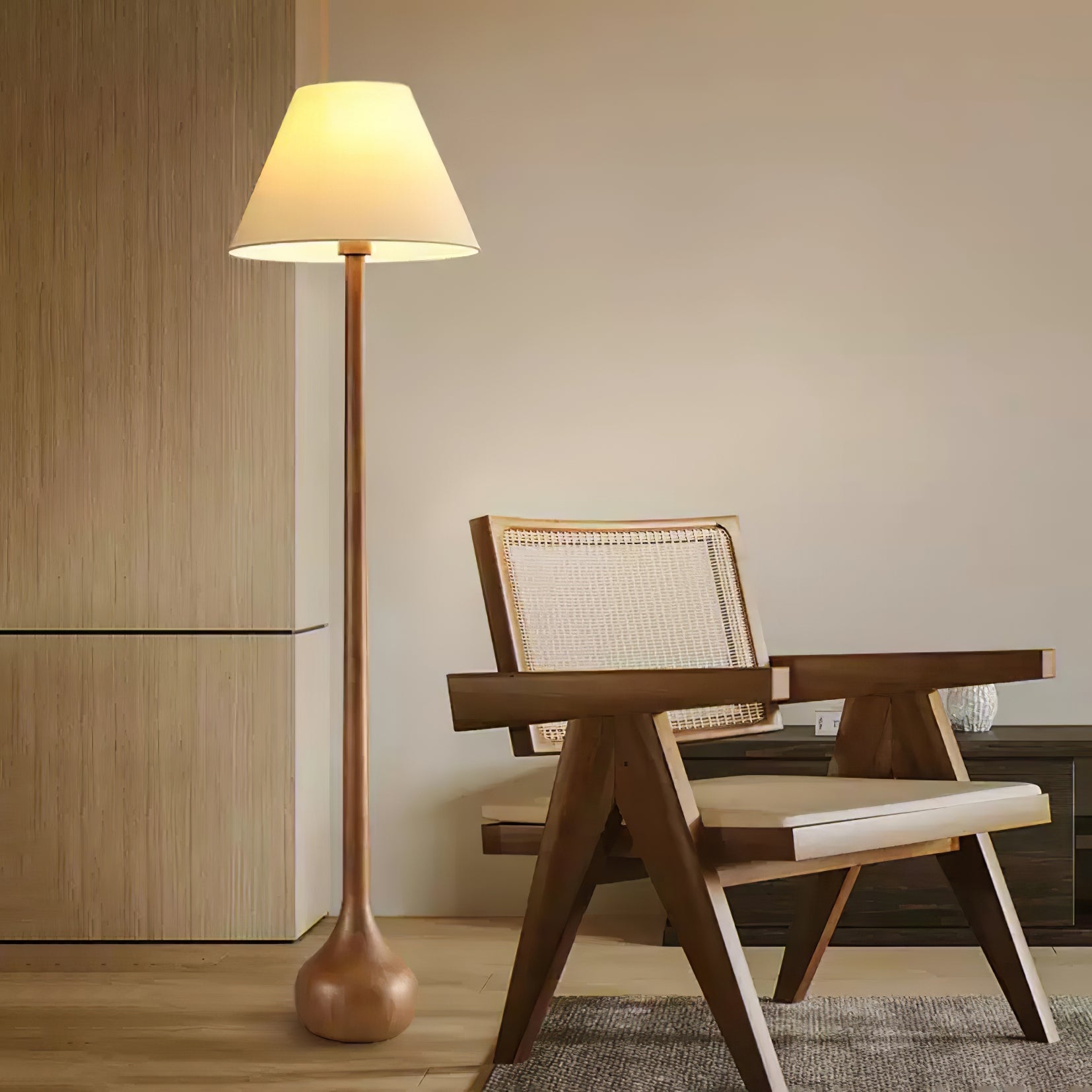 Final Strike Floor Lamp - Blowlighting