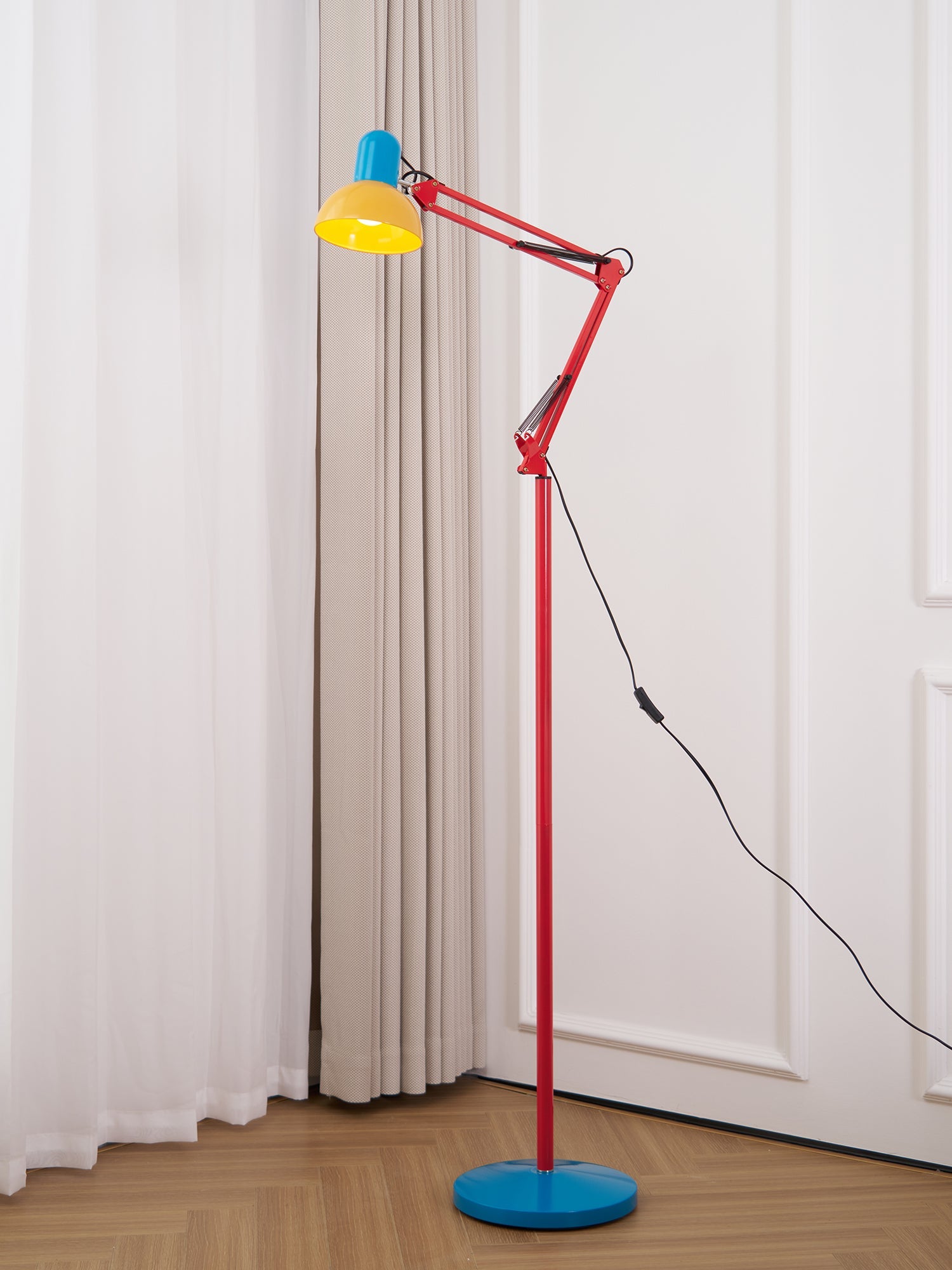 Flexi Memphis Floor Lamp - Blowlighting
