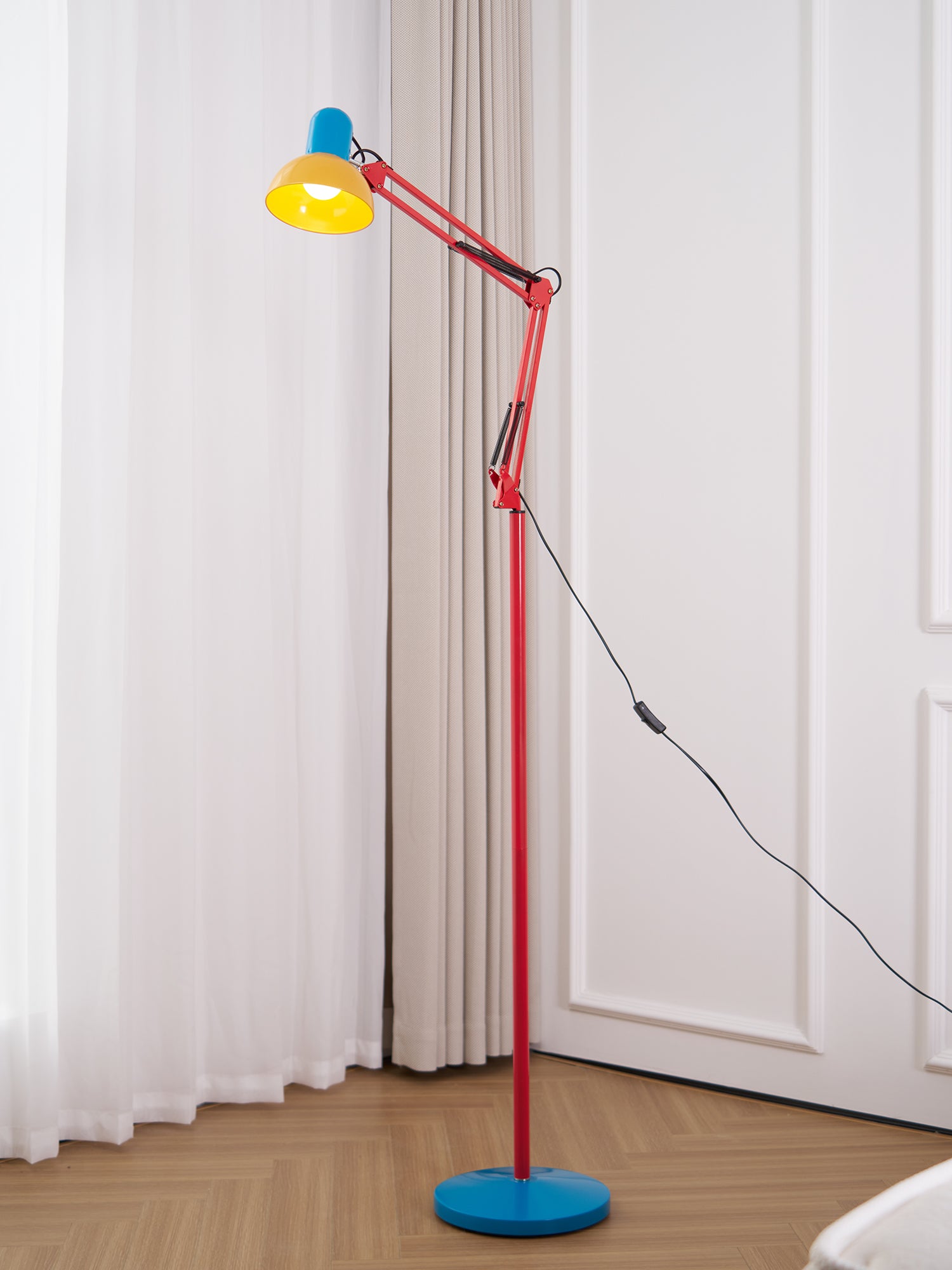 Flexi Memphis Floor Lamp - Blowlighting
