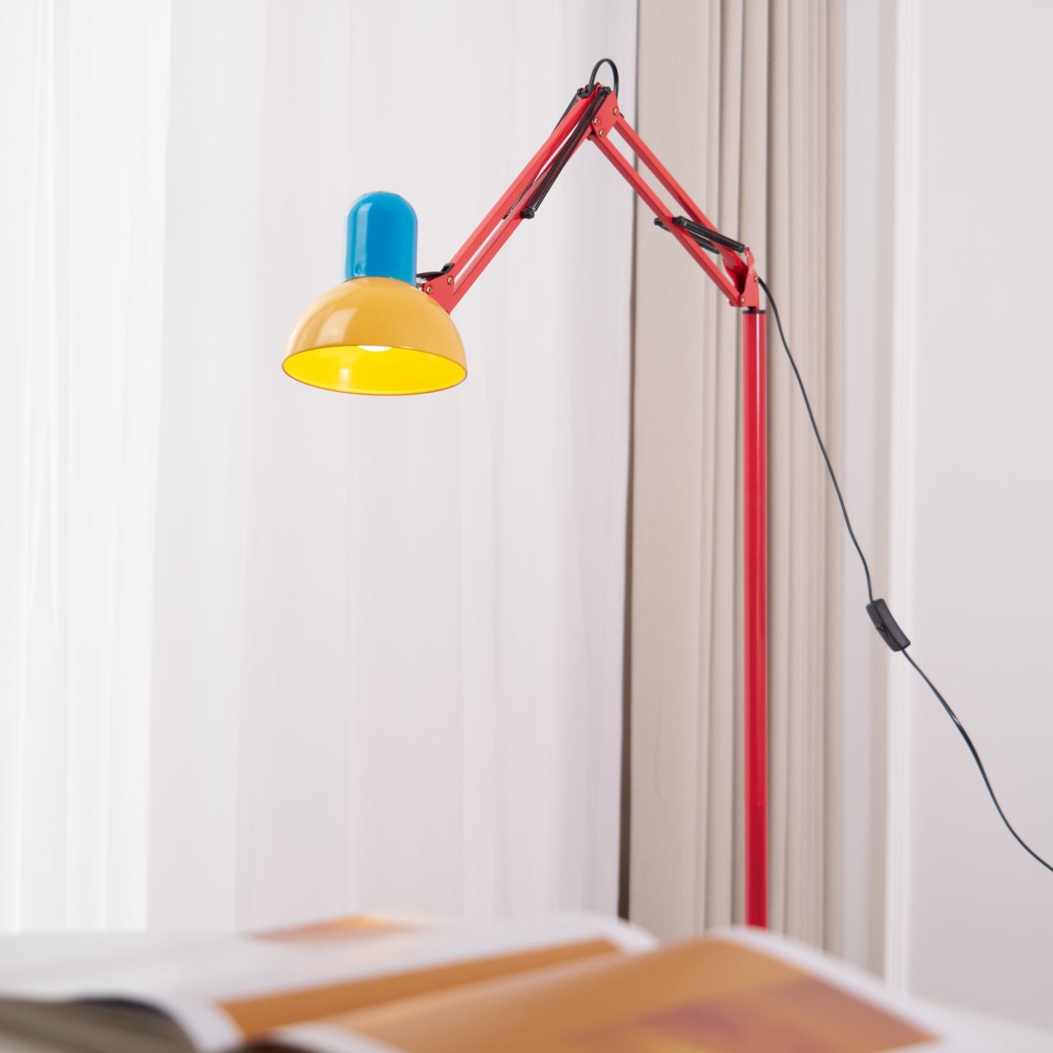 Flexi Memphis Floor Lamp - Blowlighting