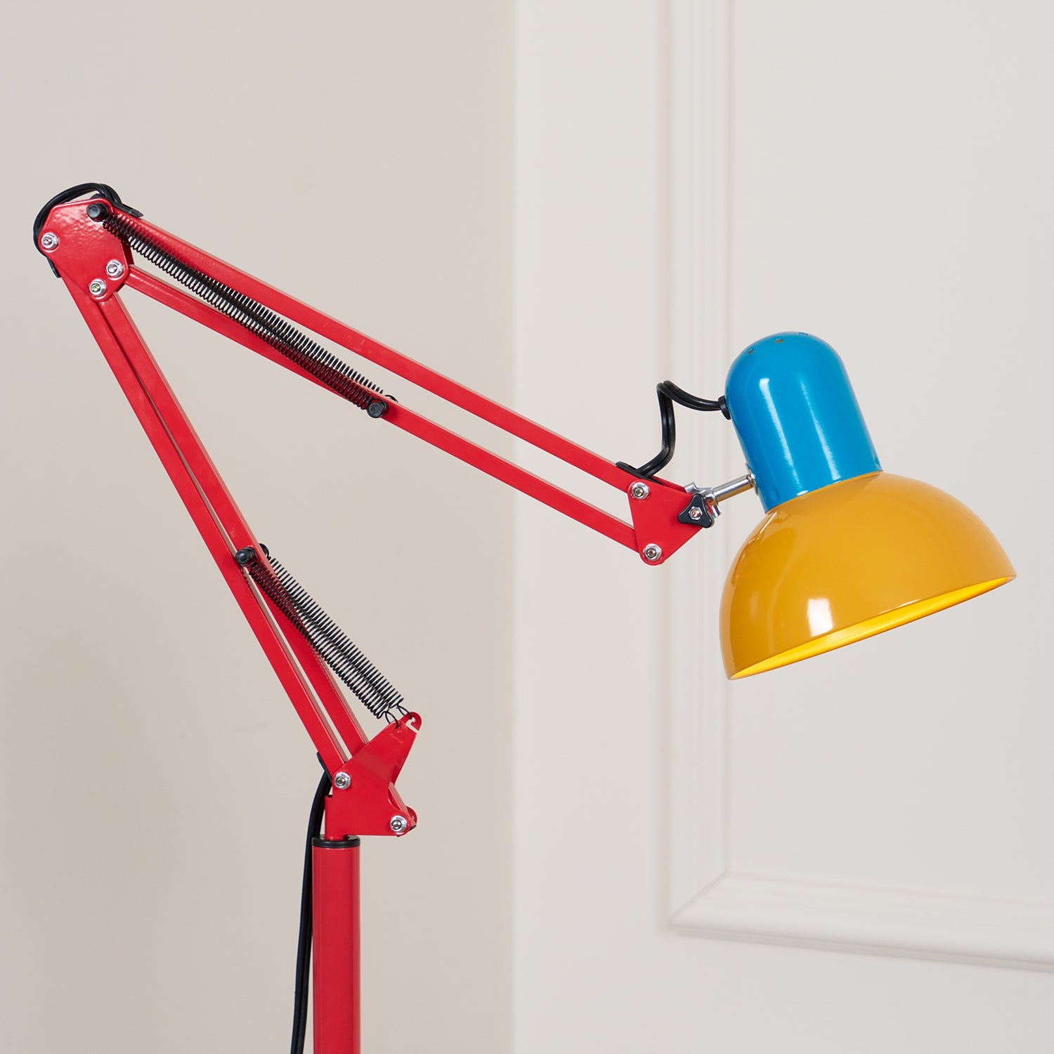 Flexi Memphis Floor Lamp - Blowlighting