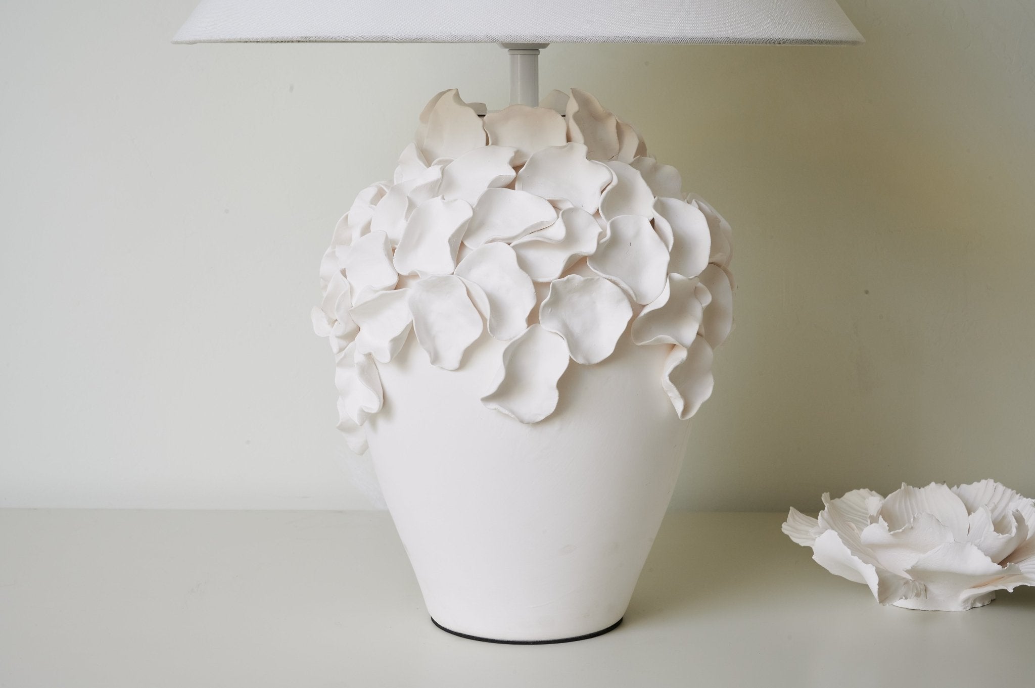Florae Ceramic Table Lamp - Blowlighting