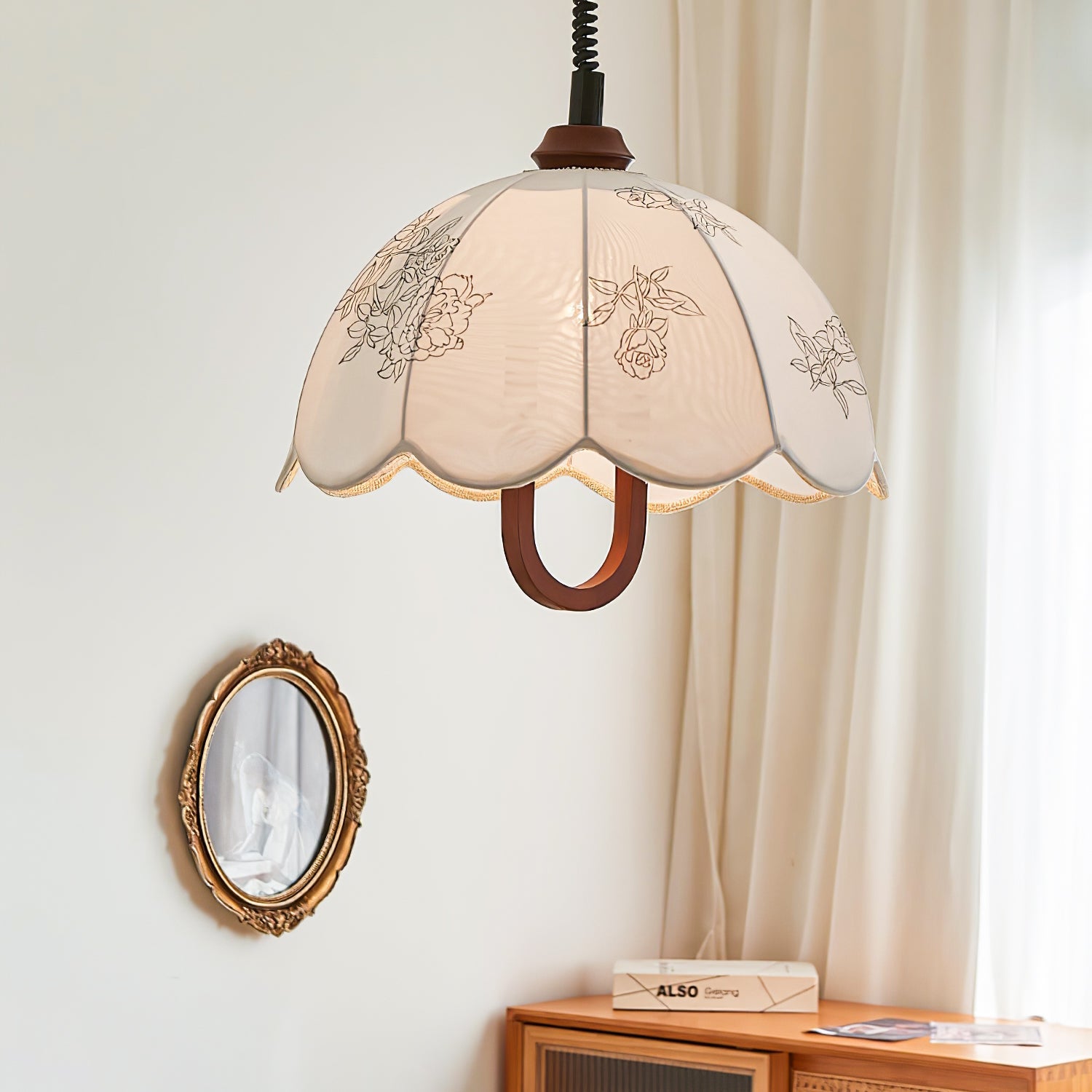 Floral Grace Pendant Lamp - Blowlighting